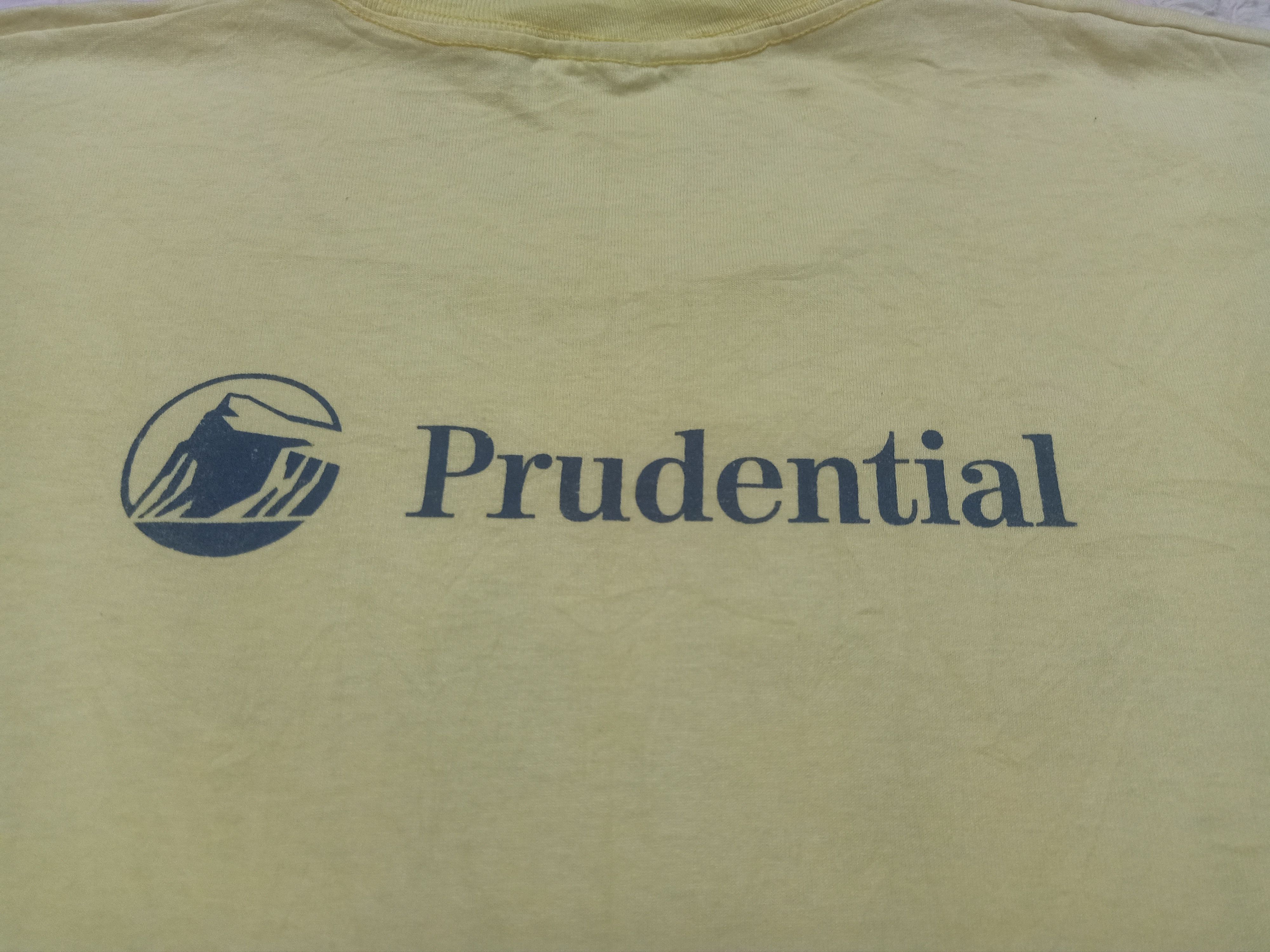 Vintage Vtg fOTL Prudential Cares Size US L / EU 52-54 / 3 - 9 Thumbnail