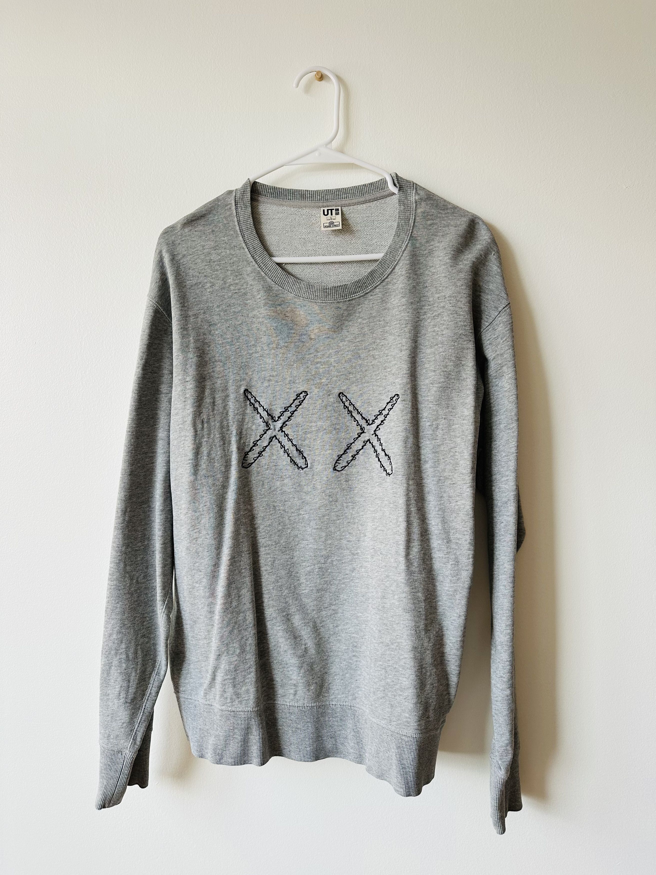 Kaws × Uniqlo Sesame Street XX Sweatshirt Size US L / EU 52-54 / 3 - 1 Thumbnail