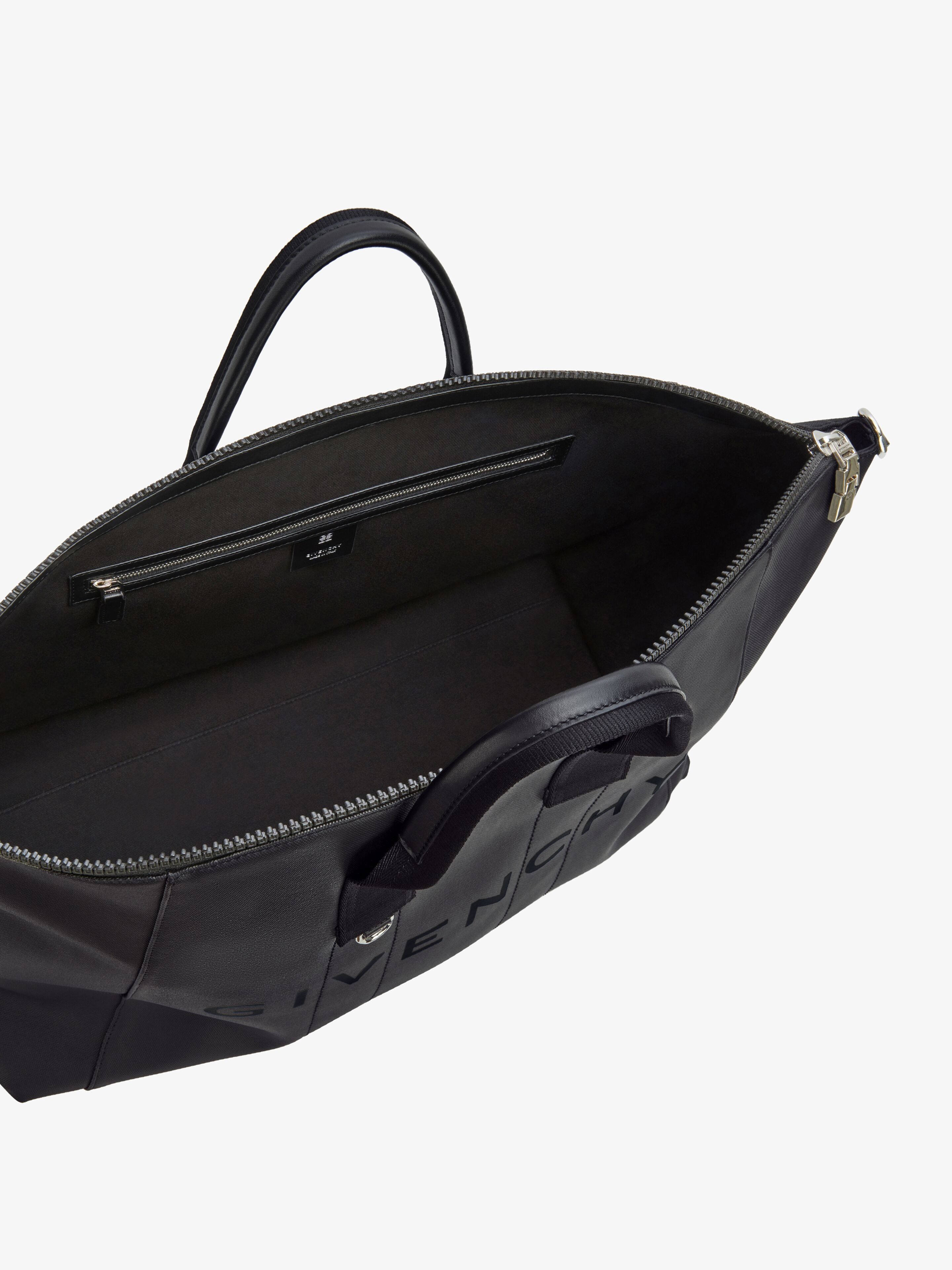 Givenchy o1w1db10925 Size: OS / Antigona Sports Bag in Black Size ONE SIZE - 6 Thumbnail