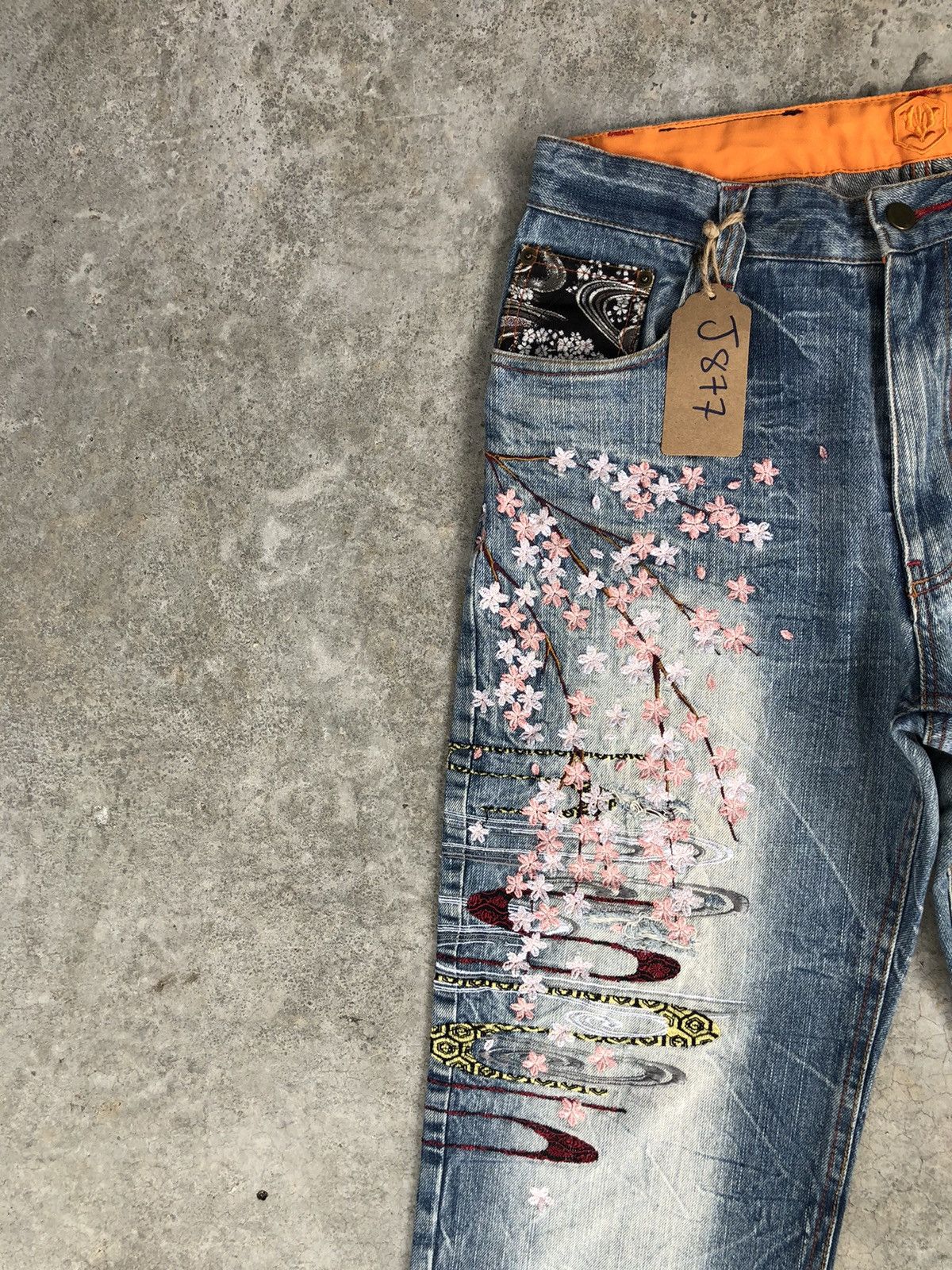 Japanese Brand Japanese Geisha Embroidered Jeans Distressed Jeans Size US 31 - 4 Thumbnail
