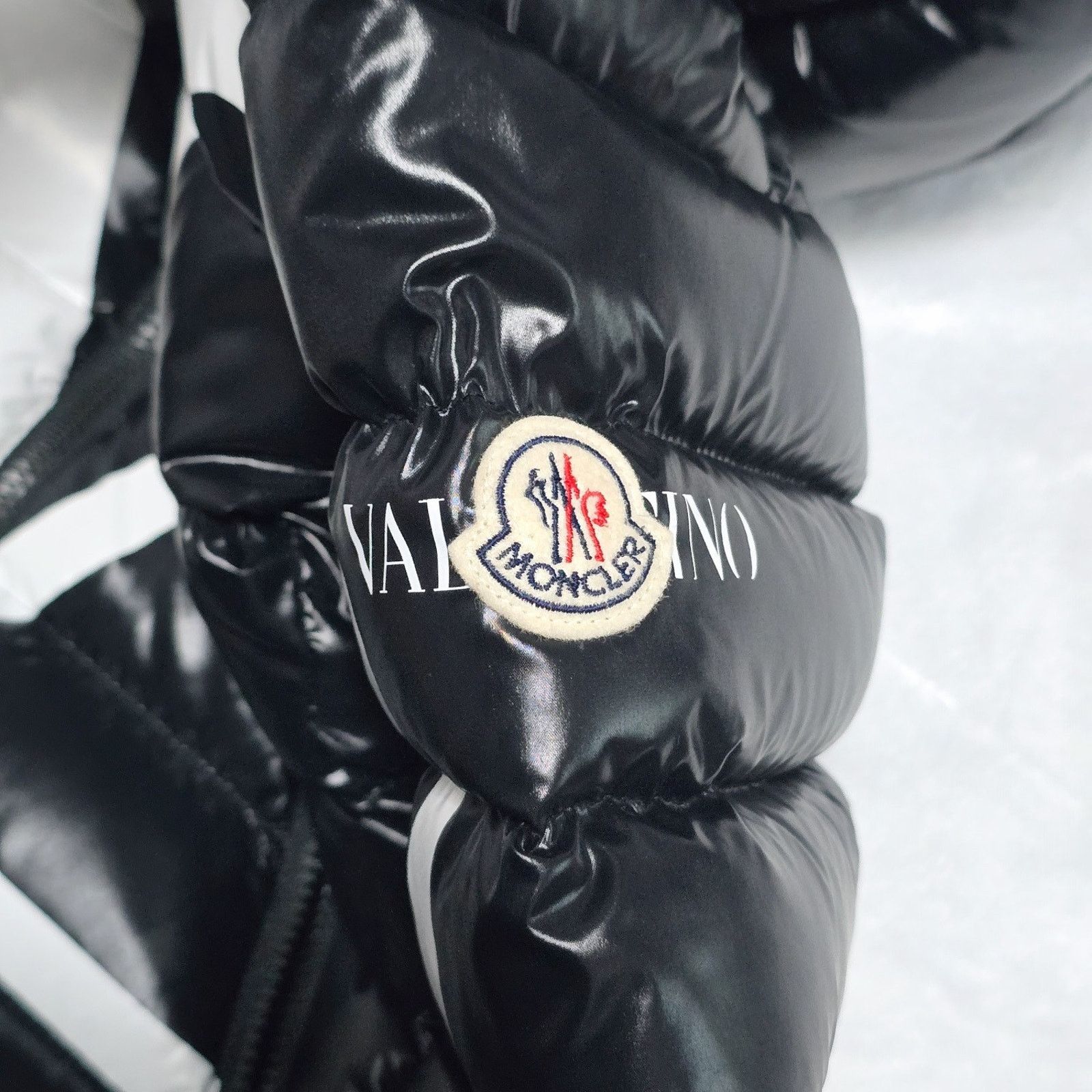 Valentino Valentino x Moncler VLogo Hooded Down Jacket | Size 38 (XS) Size XS / US 0-2 / IT 36-38 - 15 Thumbnail