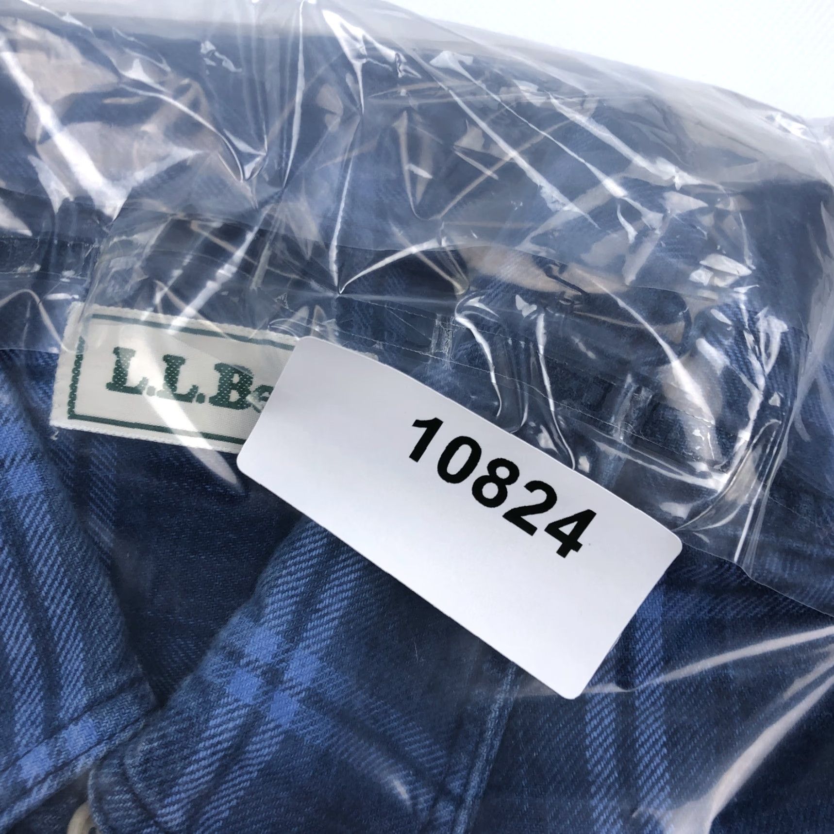 Vintage VINTAGE L.L.Bean Shirt Button-Down Plaid Flannel Blue XL USA Made Men’s Regular Fit Casual Shirt Size US XL / EU 56 / 4 - 7 Thumbnail