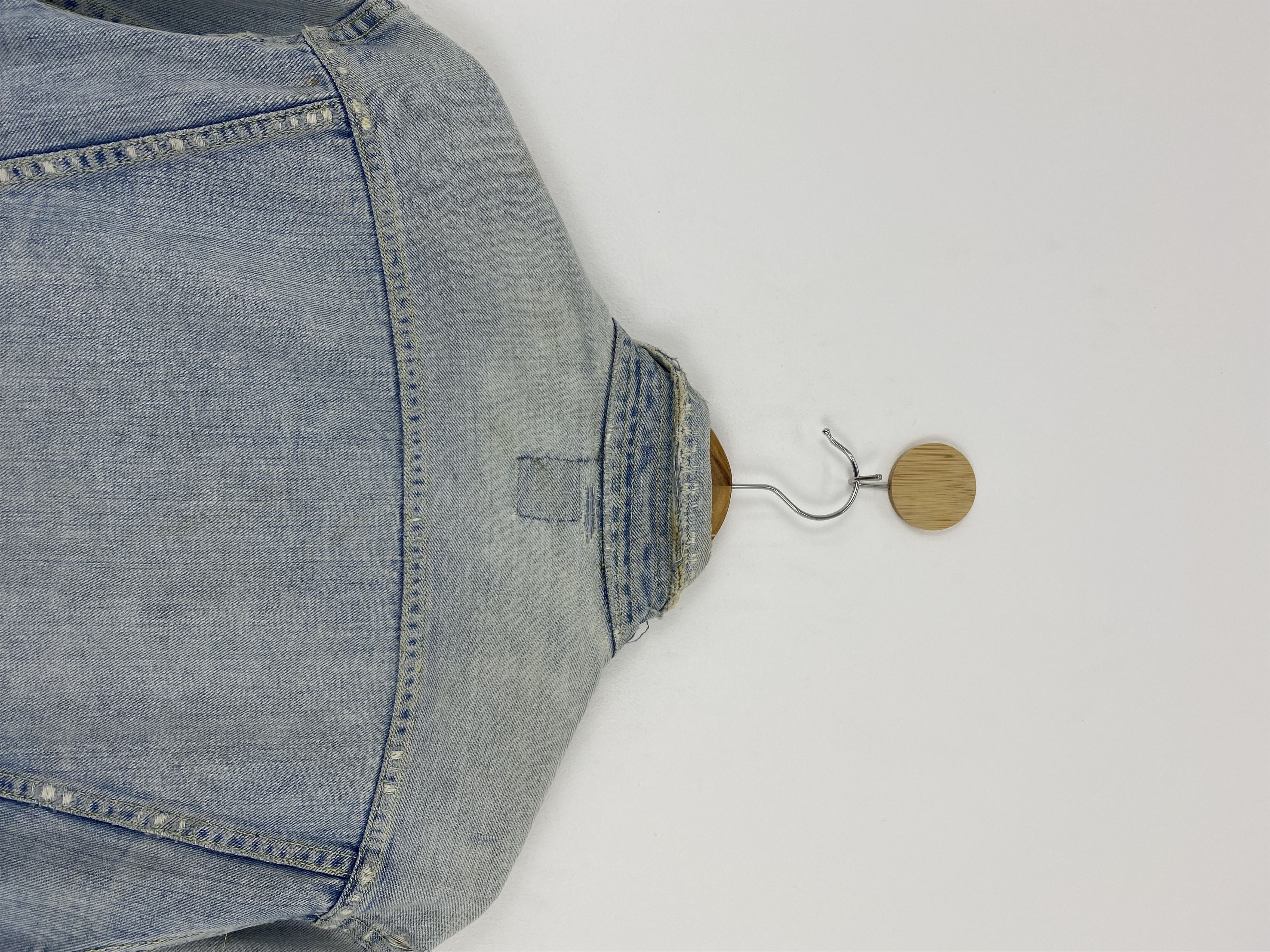 Lee Vintage 90s Lee Riders Ripped Button Up Denim Jacket MJ0004 Size US M / EU 48-50 / 2 - 4 Thumbnail