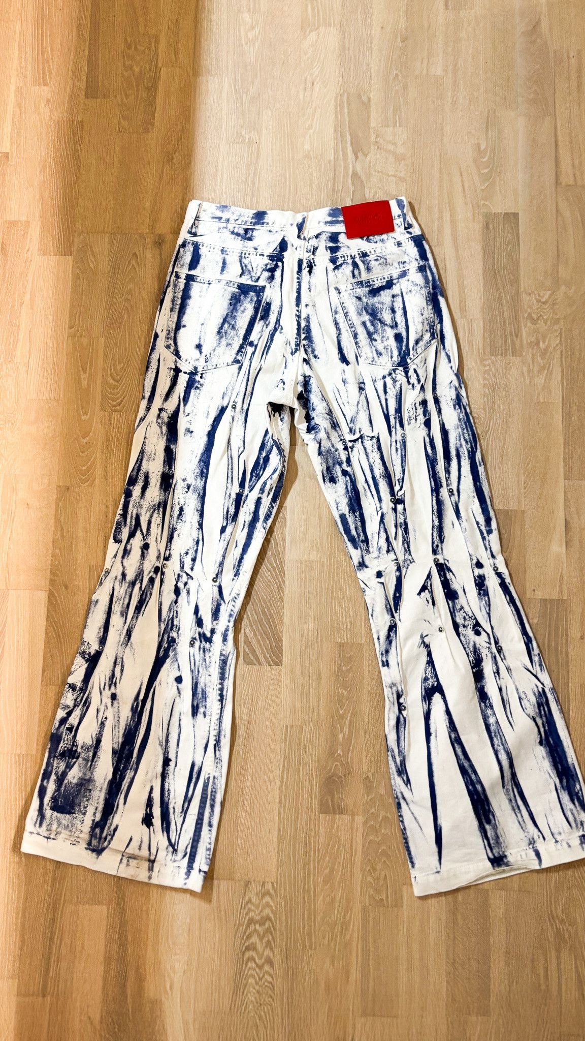 Kusikohc KUSIKOHC Denim Washed Relaxed-Fit Jeans 'White' Size US 30 / EU 46 - 2 Thumbnail