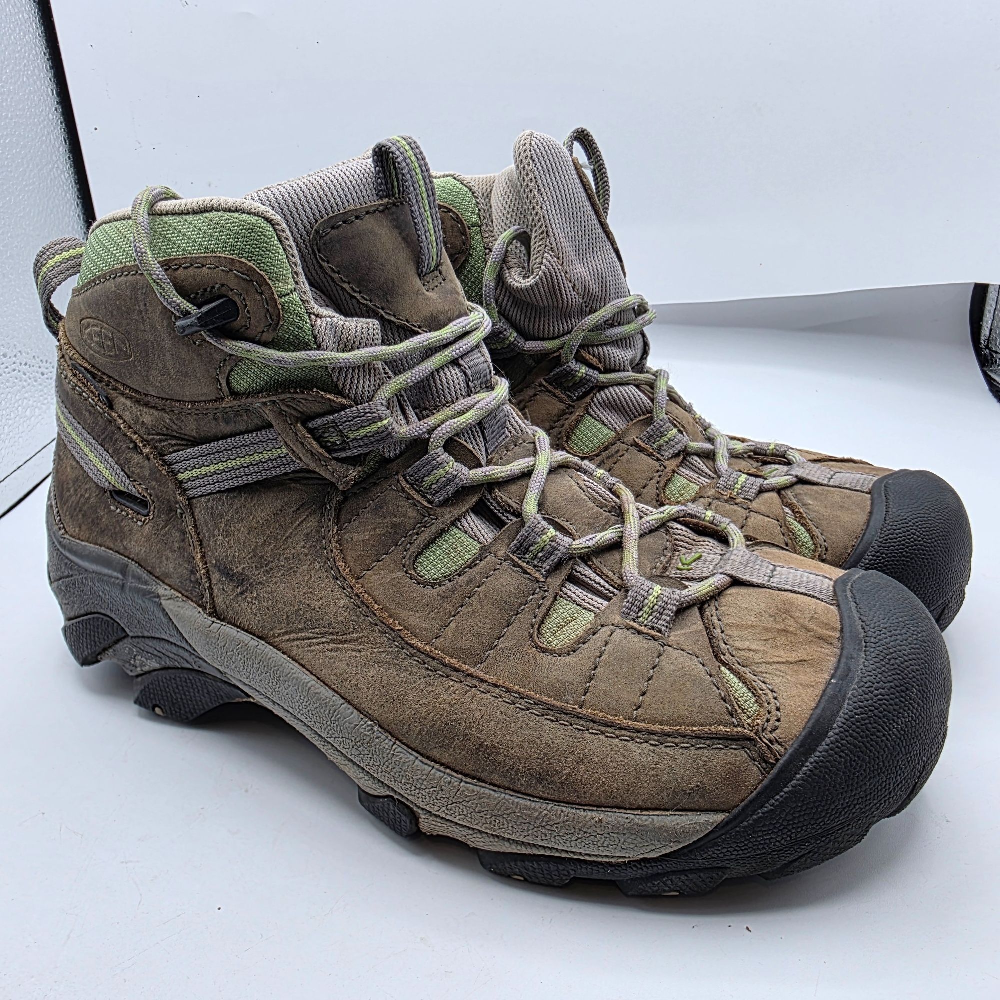 KEEN KEEN Targhee II Mid Womens Size 9 Waterproof Hiking Boots Br Size US 9 / IT 39 - 1 Thumbnail