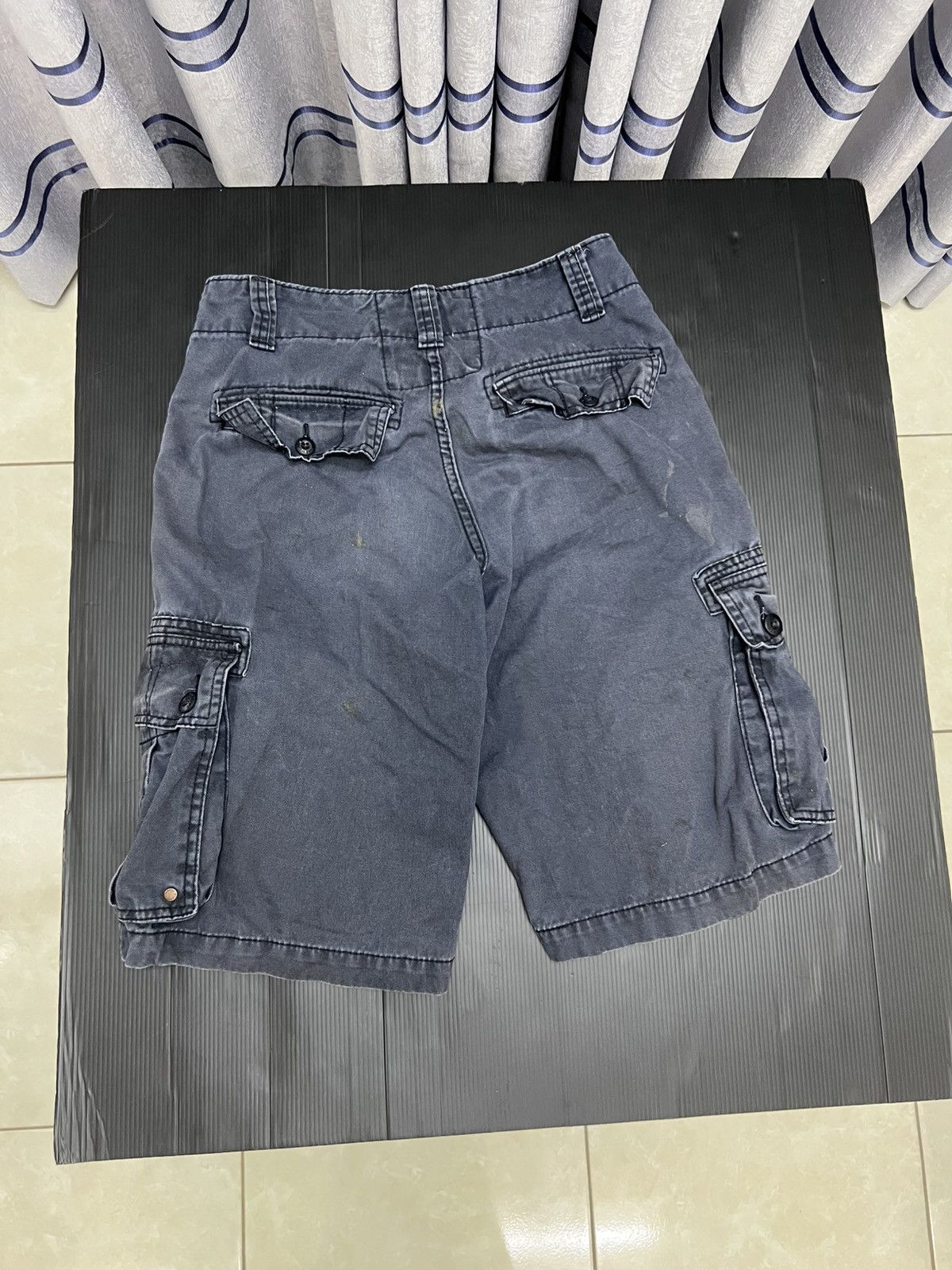 Levi's Y2K Thrashed Faded Levis Cargo Short pant Size US 28 / EU 44 - 2 Thumbnail