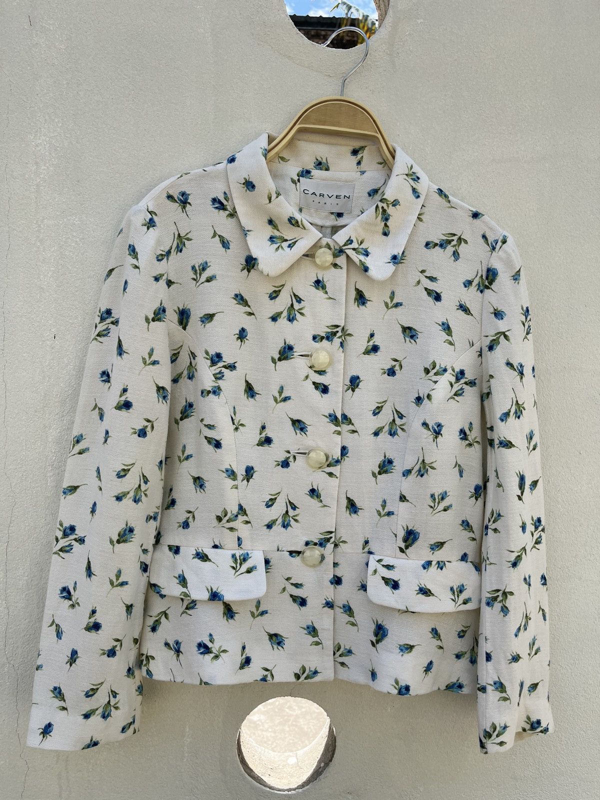 Carven Carven Blazer with Blue Floral Print & Button Details. Size M / US 6-8 / IT 42-44 - 1 Thumbnail