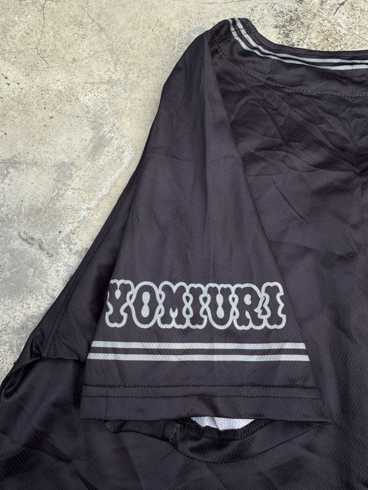 Yohji Yamamoto Yomiuri Giants Jersey 2022 Size US L / EU 52-54 / 3 - 6 Thumbnail