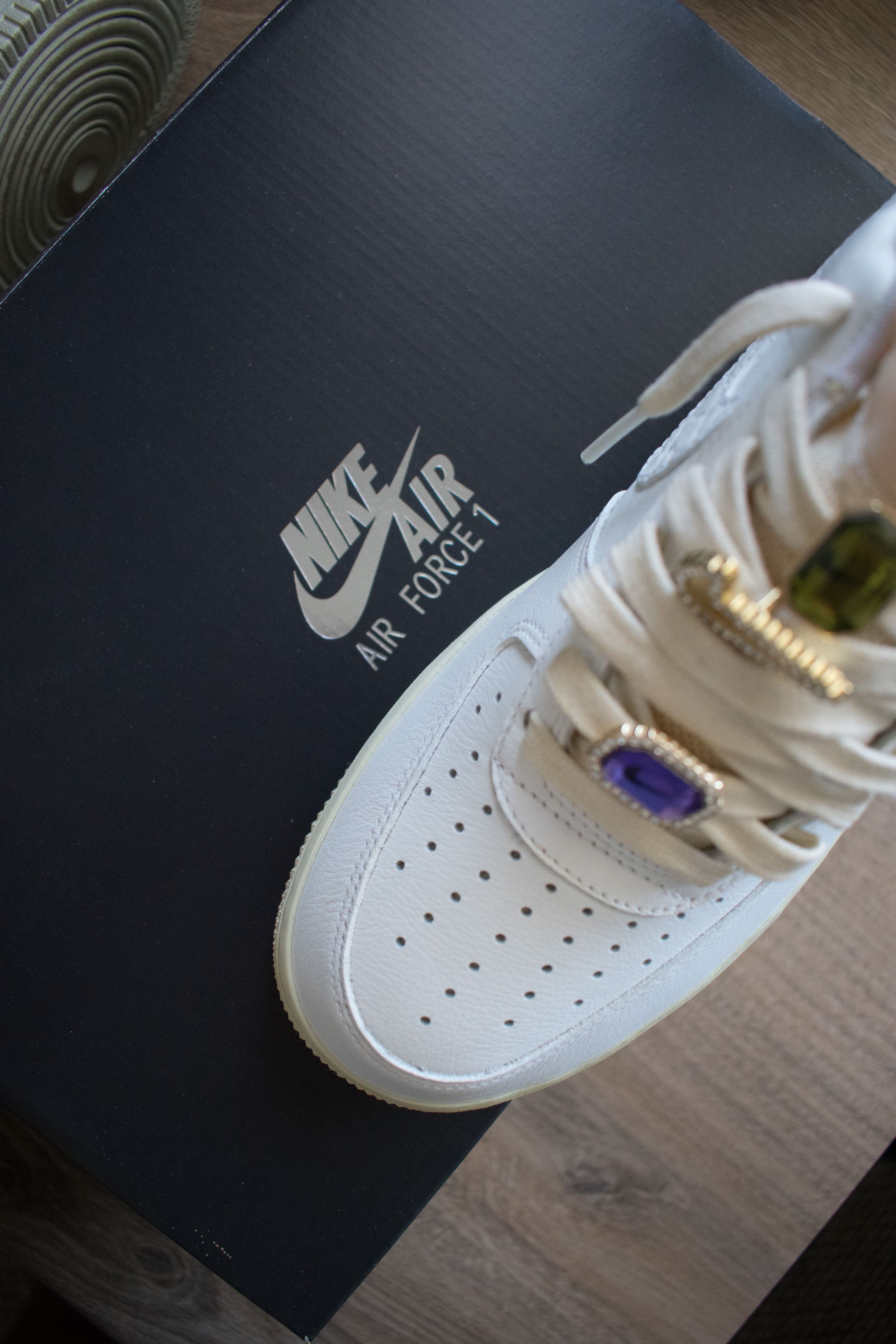 Nike Air Force 1 Bling Size US 8 / EU 41 - 15 Thumbnail