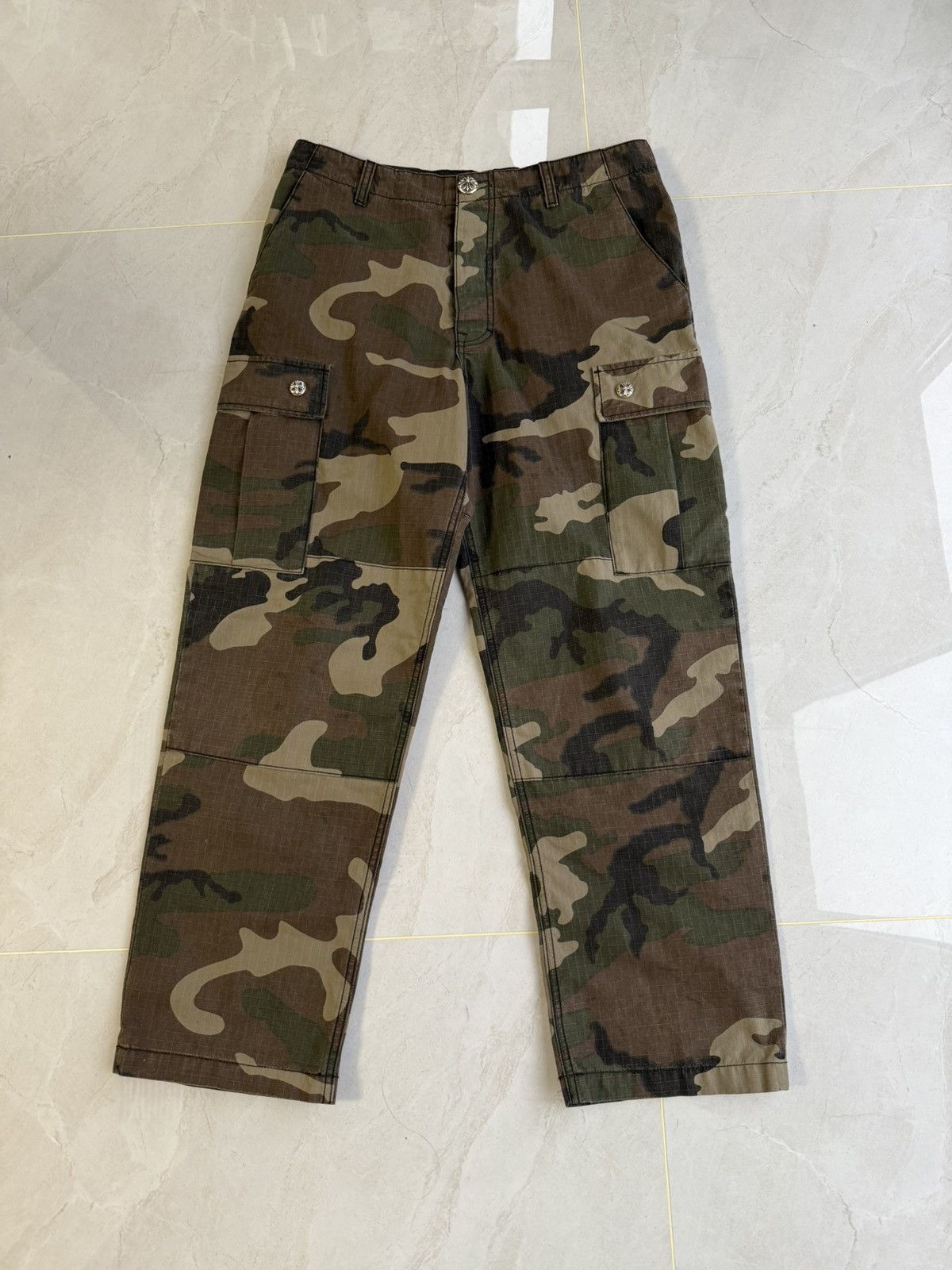 Chrome Hearts Chrome Hearts Camouflage Cargo with Leather Patch Sz.32 Size US 32 / EU 48 - 1 Thumbnail