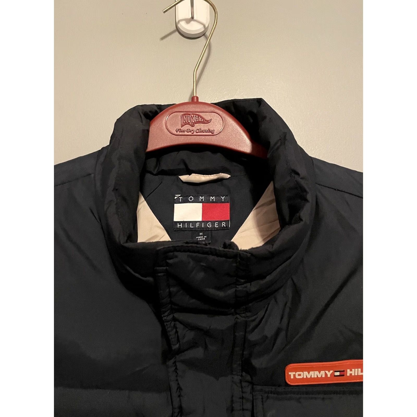 Tommy Hilfiger VINTAGE Tommy Hilfiger Jacket Mens M Blue Puffer Vest Size Down Insulated E257 Size US M / EU 48-50 / 2 - 3 Thumbnail