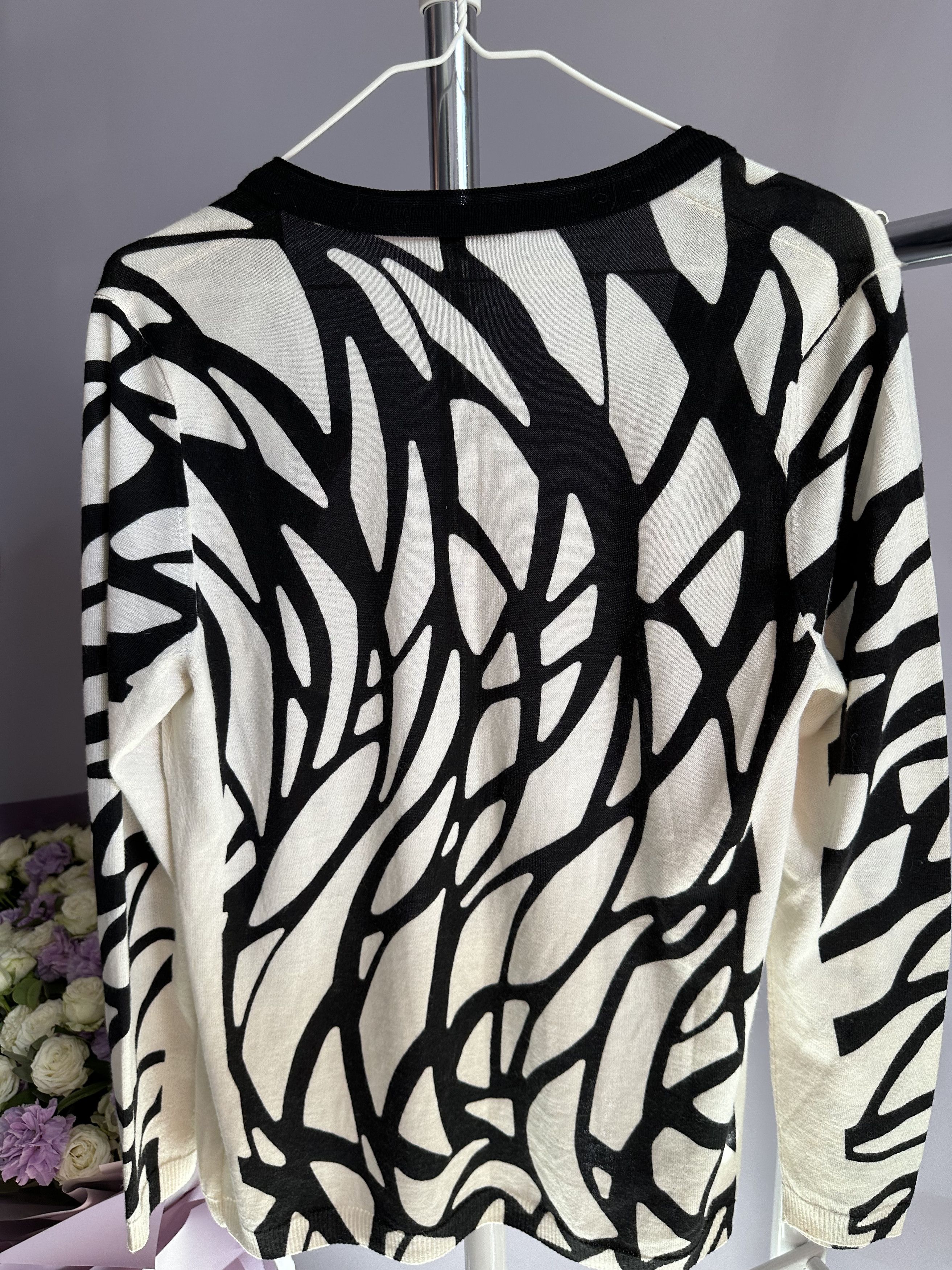 Escada Escape virgin wool cardigan Size S / US 4 / IT 40 - 2 Thumbnail