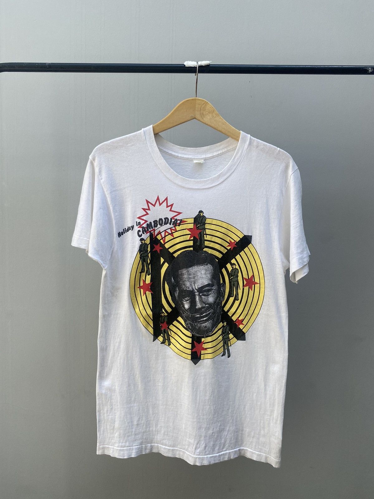 Band Tees Paper Tin Dead Kennedys T Shirt Sun Faded Grunge ERD Size US L / EU 52-54 / 3 - 1 Thumbnail