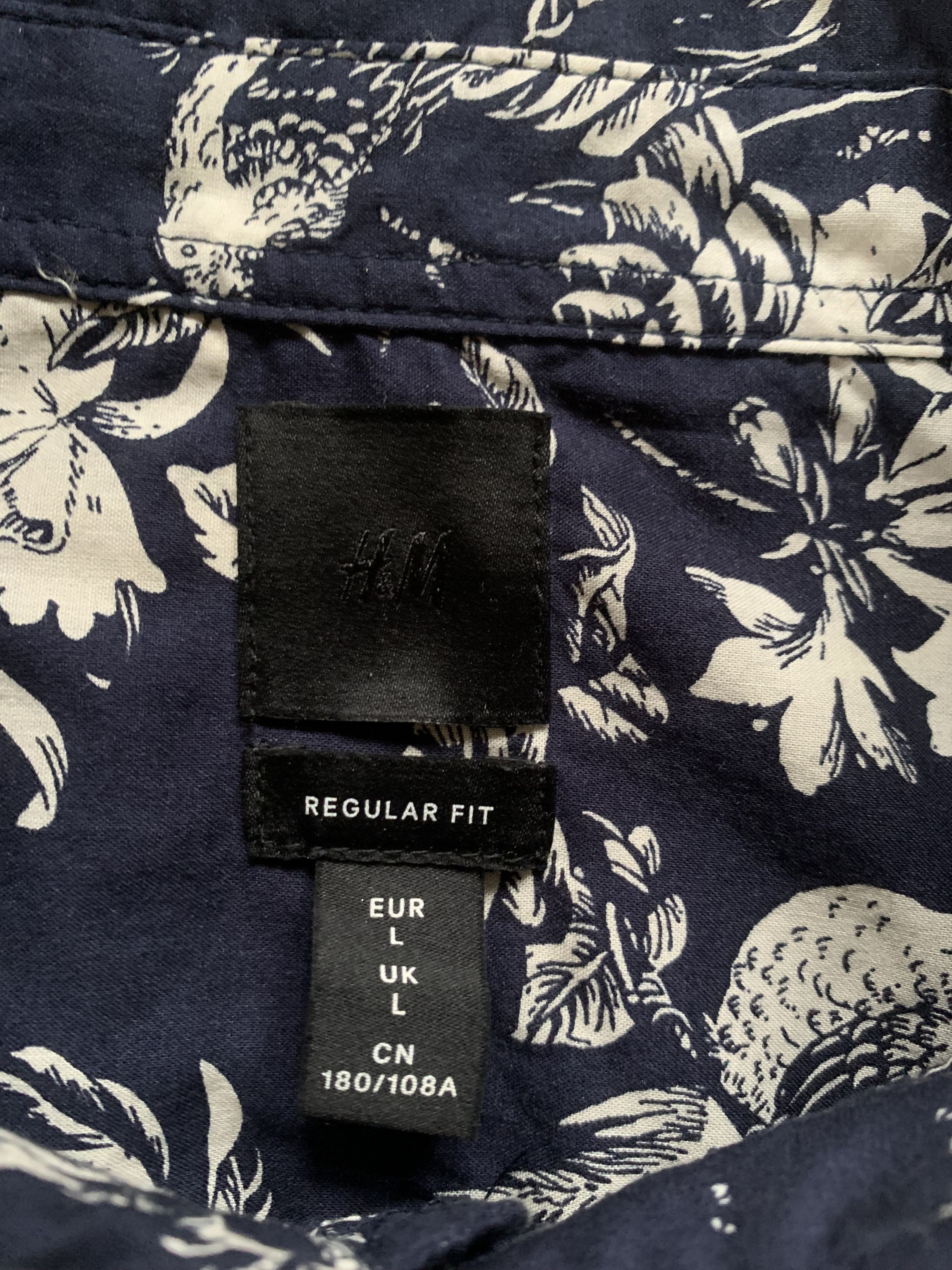 H&M H&M Hawaiian Shirt Flower Overprint Size US L / EU 52-54 / 3 - 5 Thumbnail