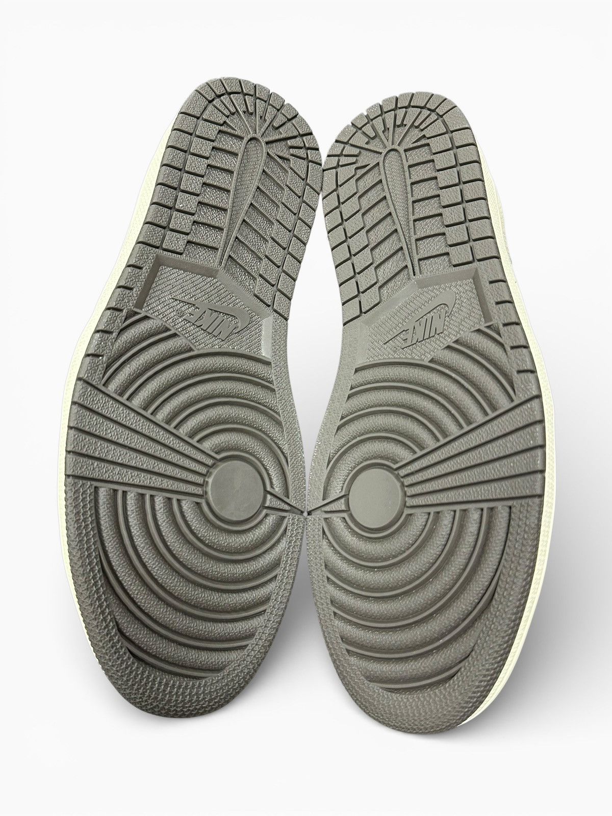 Jordan Brand × Travis Scott Air Jordan 1 Retro Low "REVERSE MOCHA" - Size 13 New Size US 13 / EU 46 - 8 Thumbnail