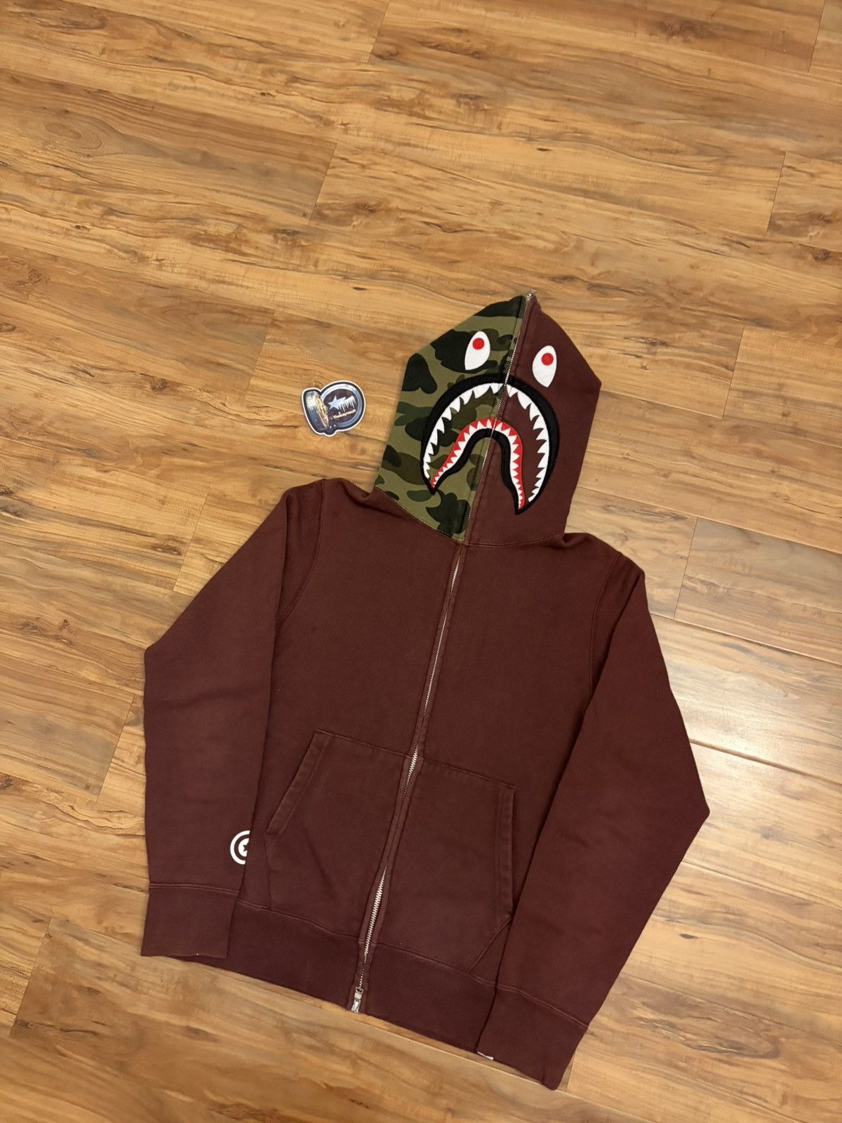 Bape Bape Burgundy / Green Camo Shark Full Zip Hoodie Size US S / EU 44-46 / 1 - 6 Thumbnail