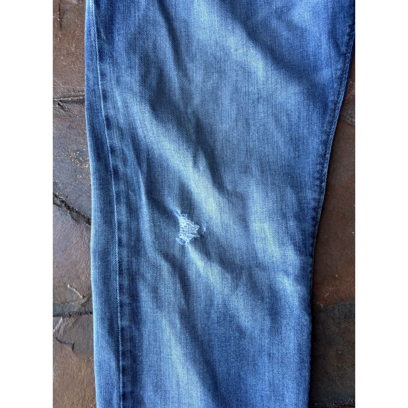 Diesel Diesel Buster Jeans Men’s 34x32 Blue Distressed Button Fly Slim Tapered Regular Denim 5-Pocket Baggy? (Clarify: “Baggy” not in original) Size US 34 / EU 50 - 6 Thumbnail