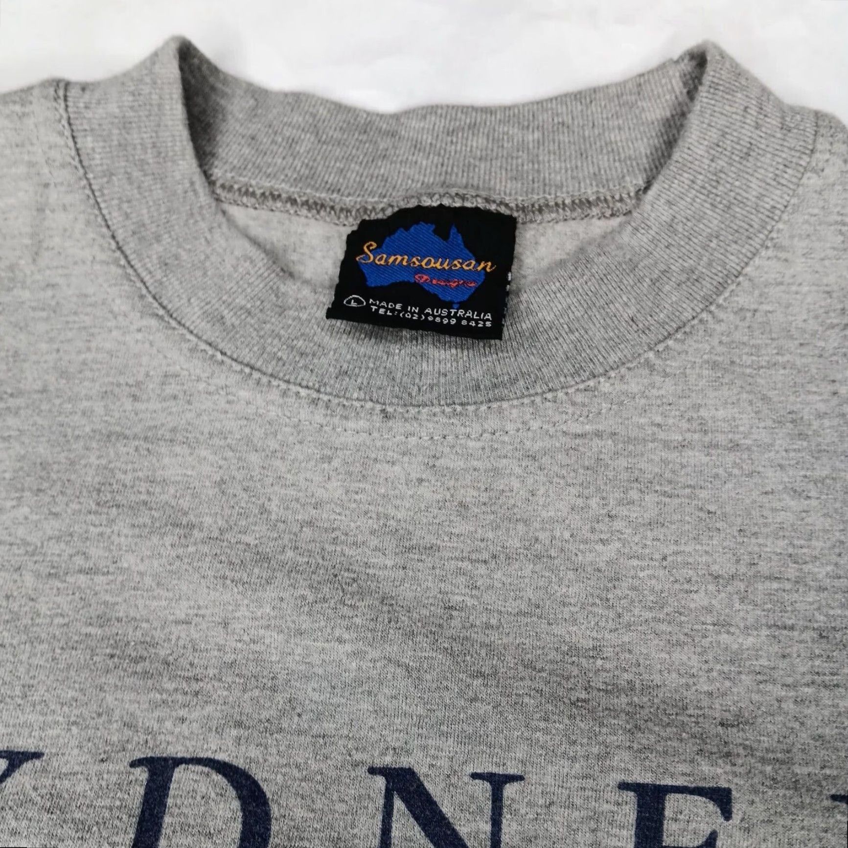 Vintage VINTAGE Samsousan Sydney Australia Skyline Travel Gray T Shirt Mens Large Short Sleeve Crew Neck Graphic Print Regular Cotton Knit Pattern Solid 1990s Size US L / EU 52-54 / 3 - 3 Thumbnail