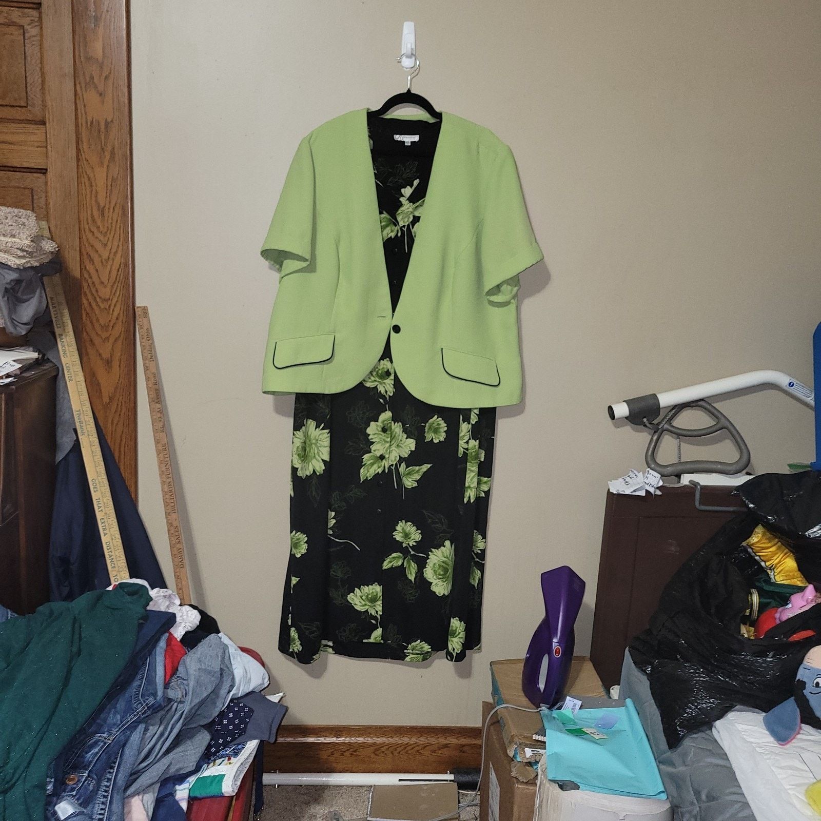 Dressbarn Woman Black Floral Dress Green Jacket Set Size 24W -  threedaughtersproperties.com