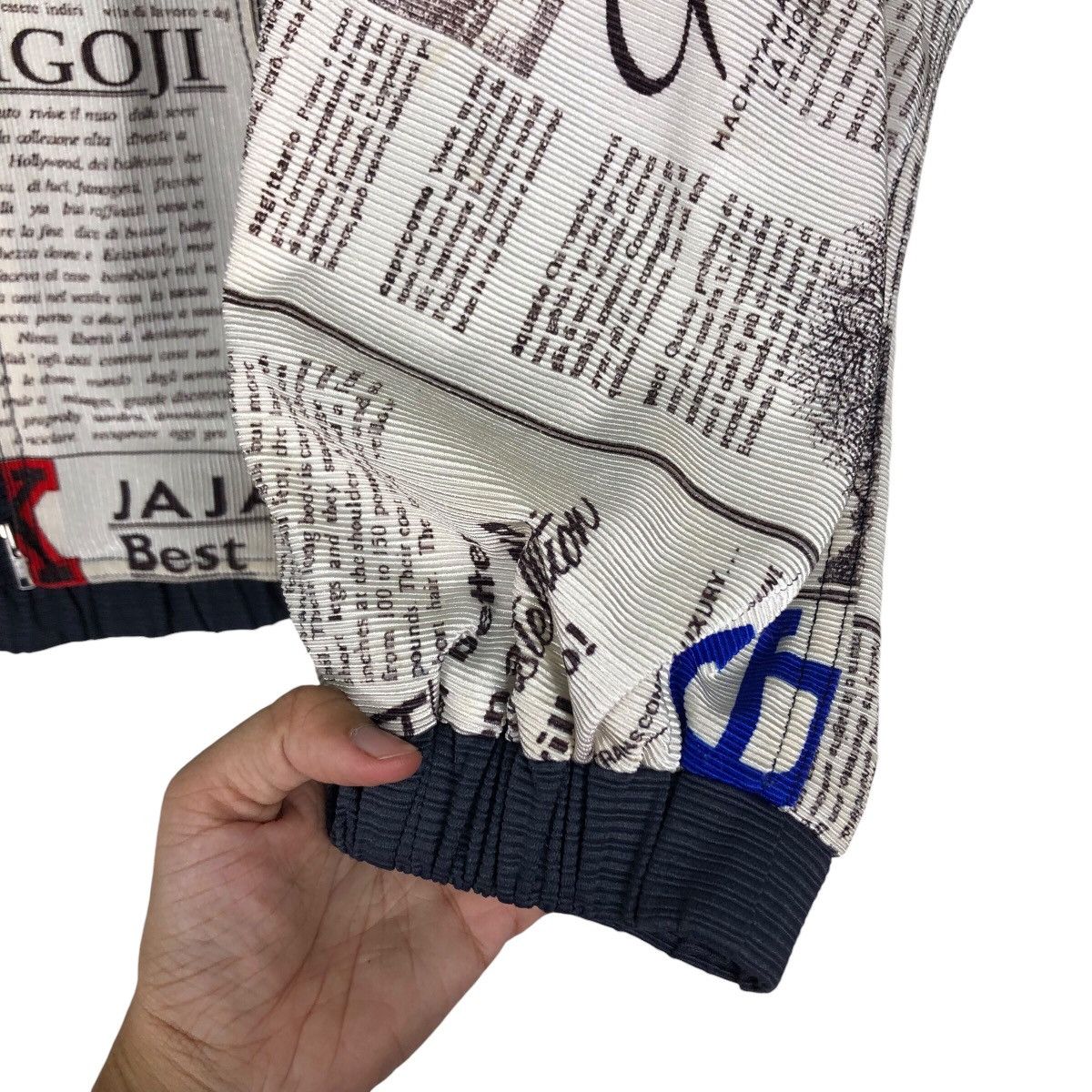 Japanese Brand 📌Vintage Newspaper Zipper Jacket Full Print Size US M / EU 48-50 / 2 - 16 Thumbnail