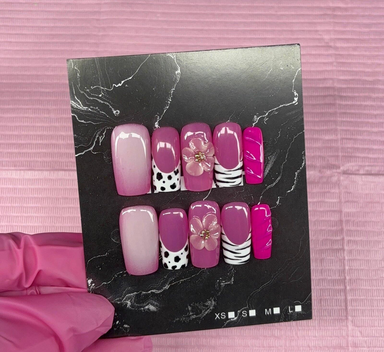 Handmade Medium square press on nails animal print 3d gel flower aura Size ONE SIZE - 1 Thumbnail