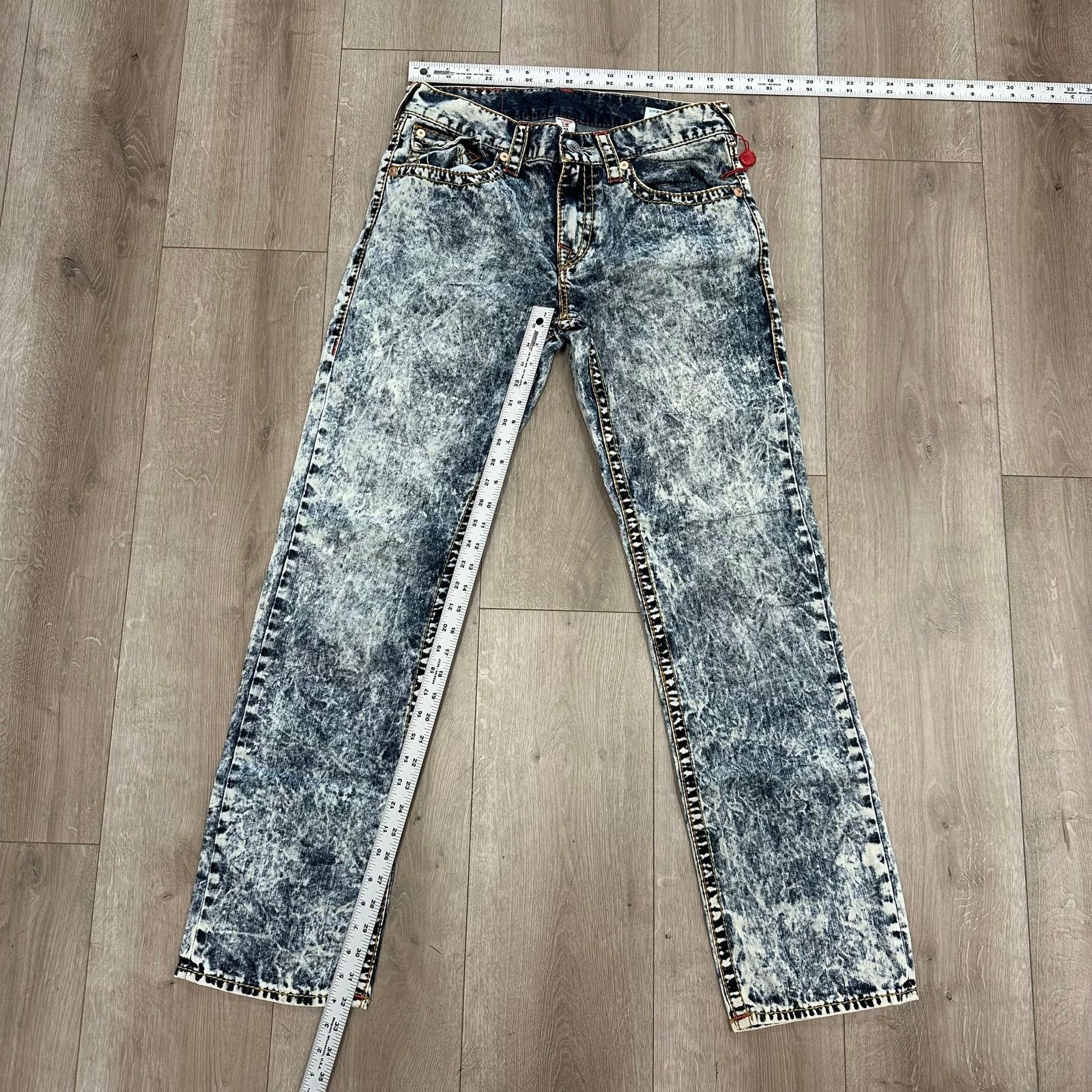 True Religion True Religion Acid Wash Straight leg denim jeans size 32 Size US 32 / EU 48 - 7 Thumbnail