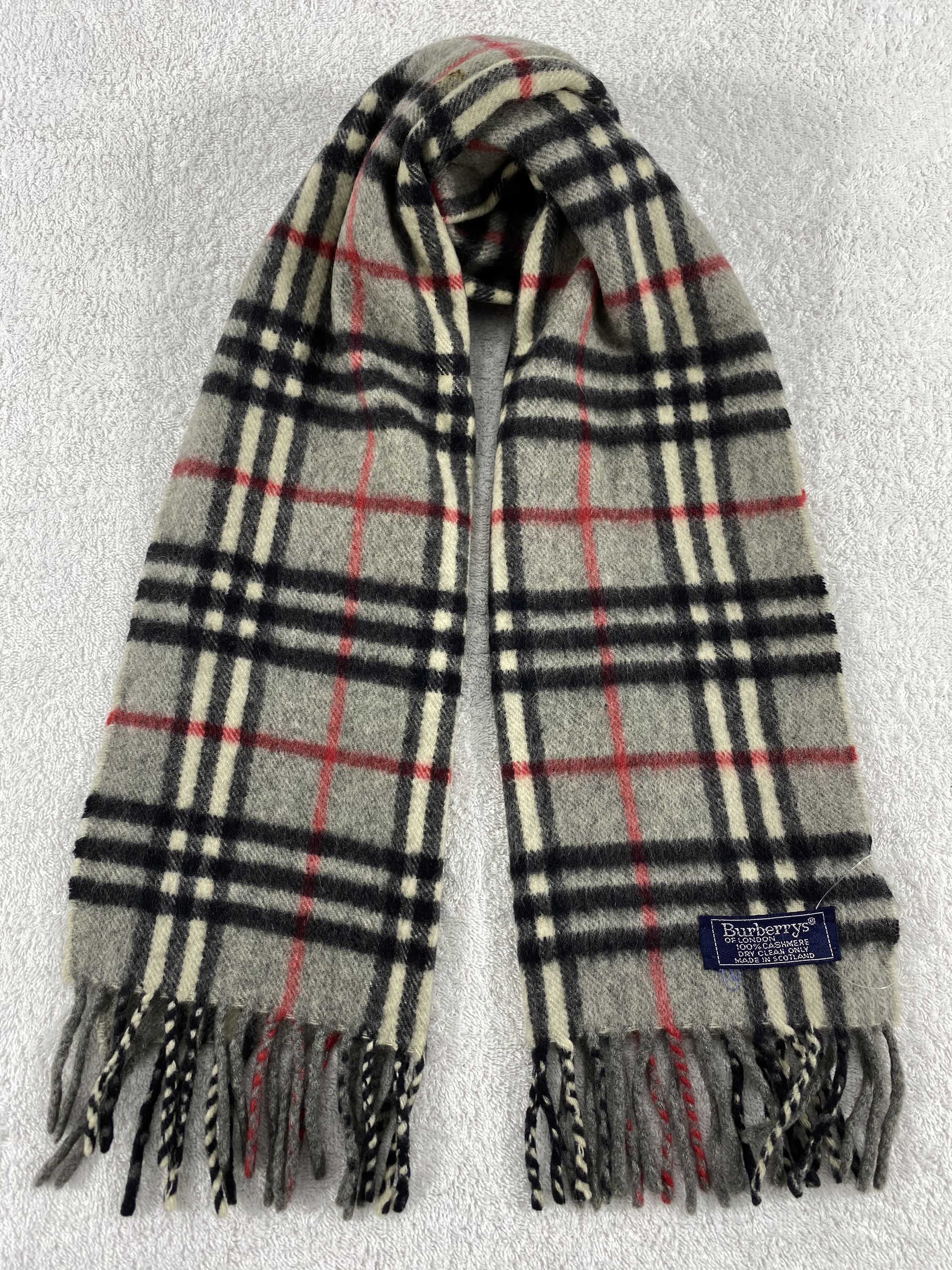 Burberry Vintage Burberry Scarf/Muffler/Neckwear MF603 Size ONE SIZE - 1 Thumbnail