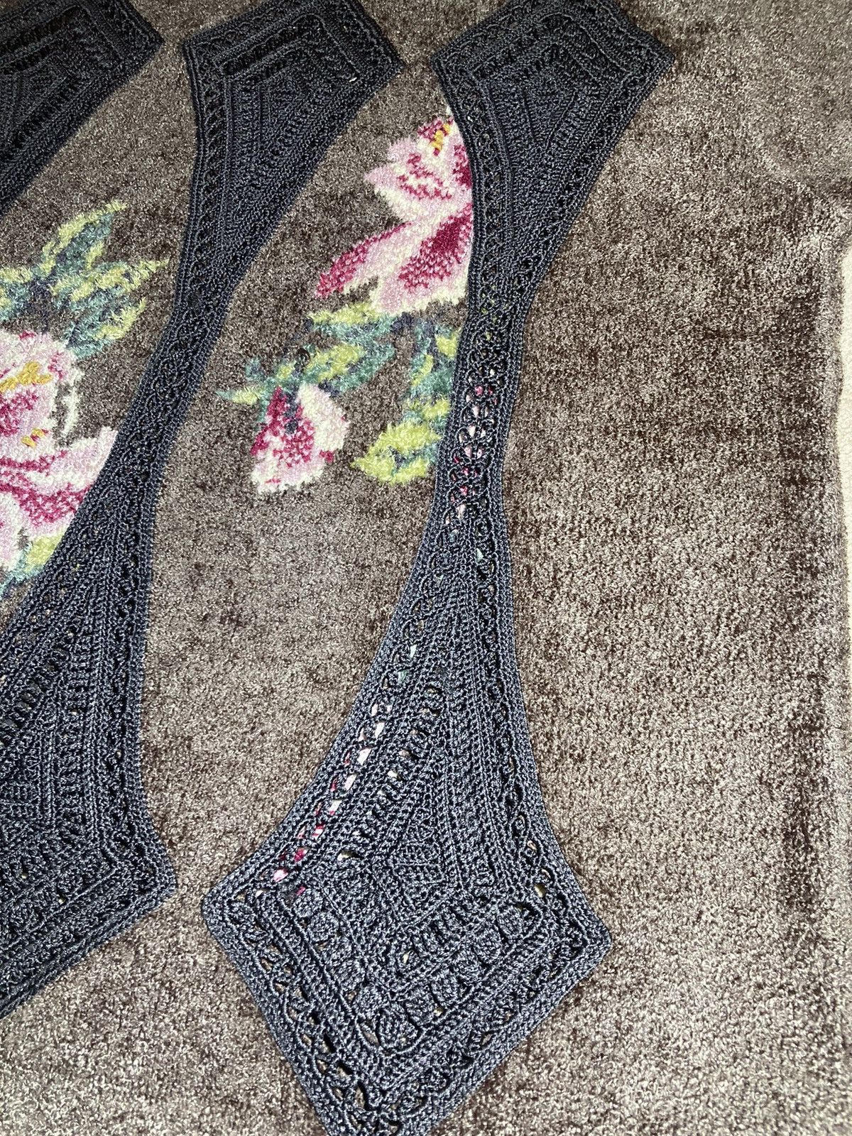 Japanese Brand × Yoshiyuki Konishi AW98 Yoshiyuki Konishi Floral Knit Lace Sweater Brown 90s Size US L / EU 52-54 / 3 - 2 Thumbnail