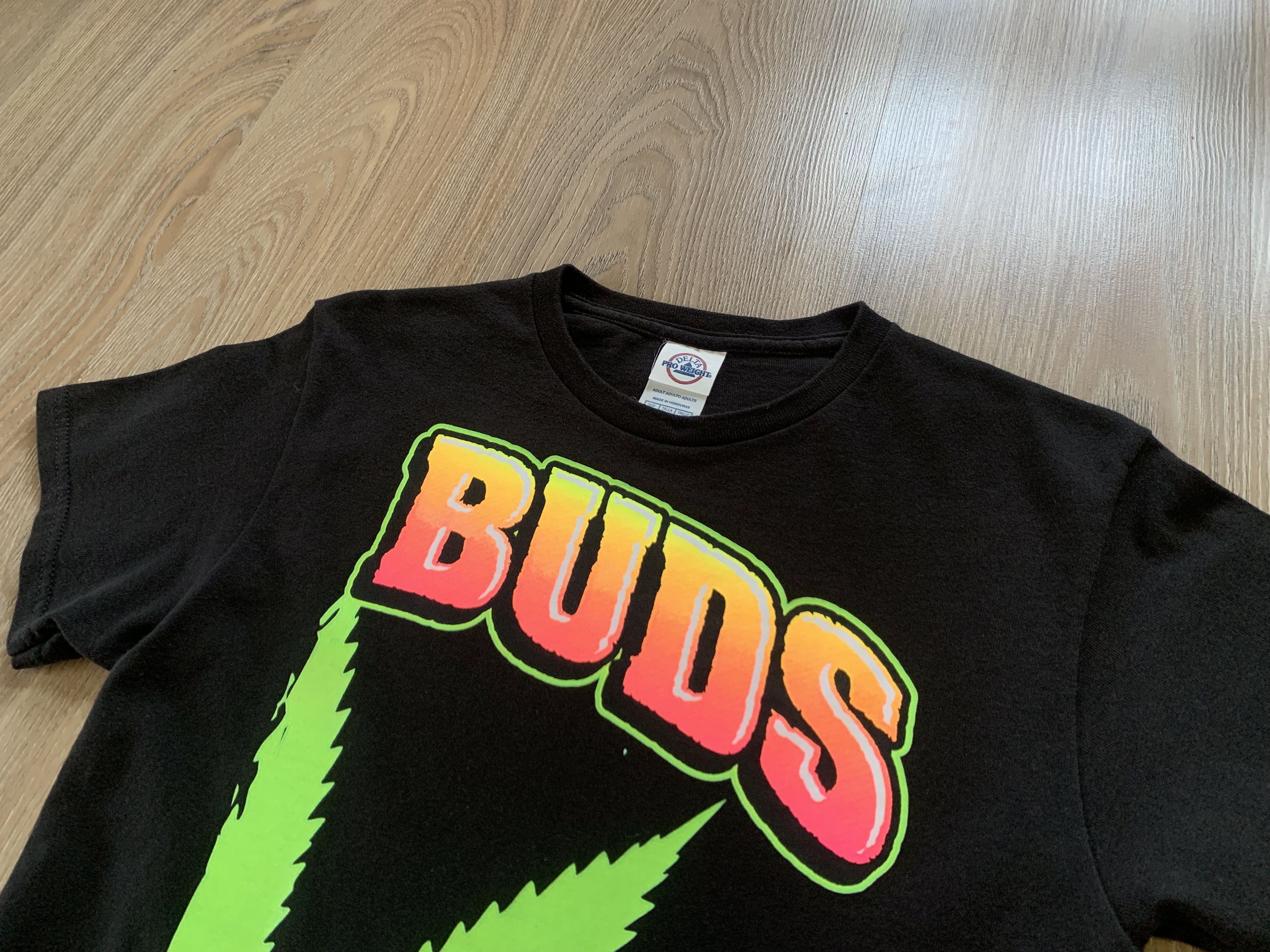 Delta Delta Vintage Buds Weed Printed T-Shirt Size US S / EU 44-46 / 1 - 4 Thumbnail