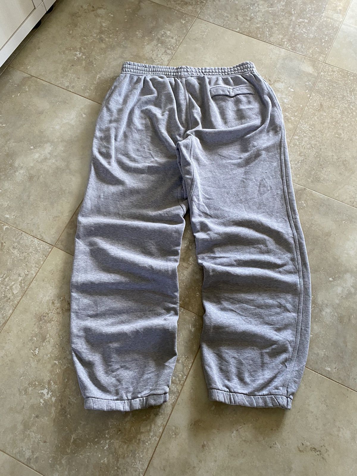 Nike Vintage Nike Baggy Grey Swosh Logo Sweatpants Streetwear Y2k Size US 34 / EU 50 - 8 Thumbnail