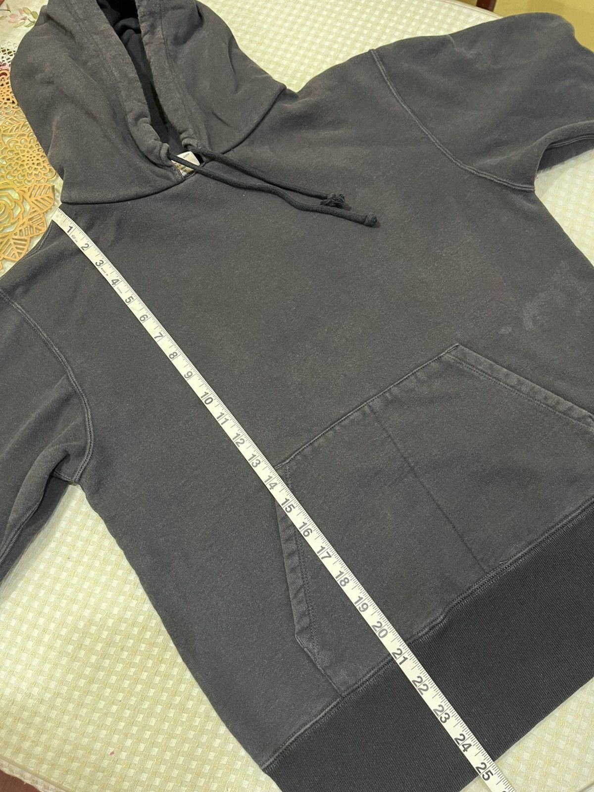 Champion vintage Champion Reverse Weave hoodie in a faded black Size US M / EU 48-50 / 2 - 13 Thumbnail