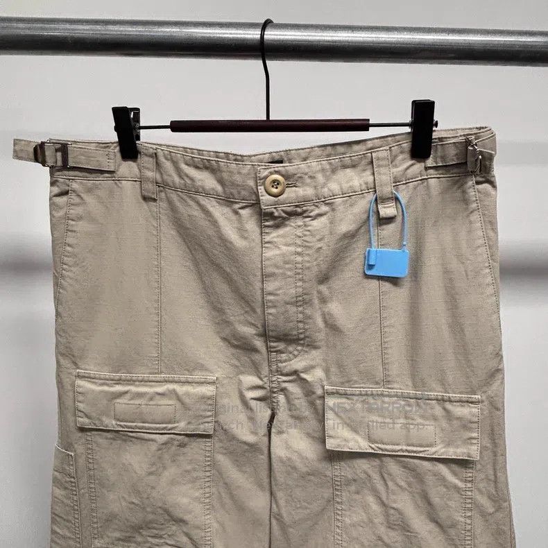 Balenciaga Balenciaga size M Beige long pants Size US 27 - 2 Thumbnail