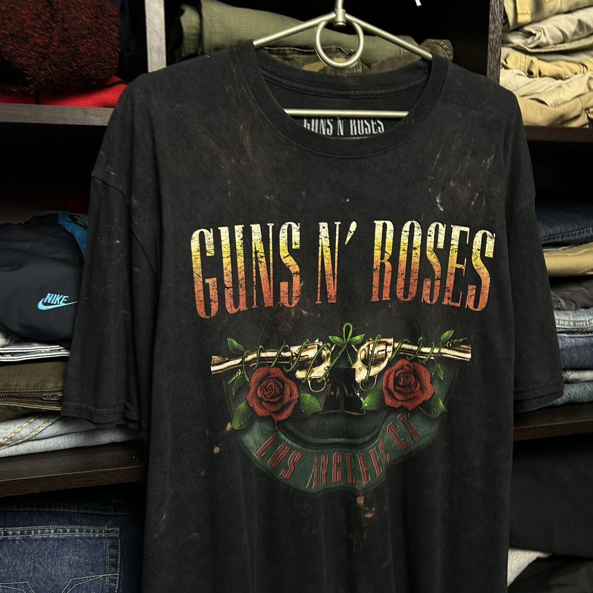 Guns N' Roses Vintage Guns N Roses Big Graphic Logo rock band tee size L Size US L / EU 52-54 / 3 - 2 Thumbnail