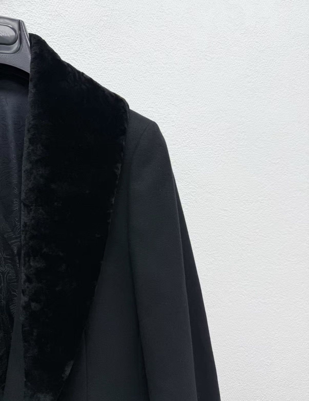 Roberto Cavalli Roberto Cavalli Shearling & Wool Blend Coat J30 Size US M / EU 48-50 / 2 - 3 Thumbnail