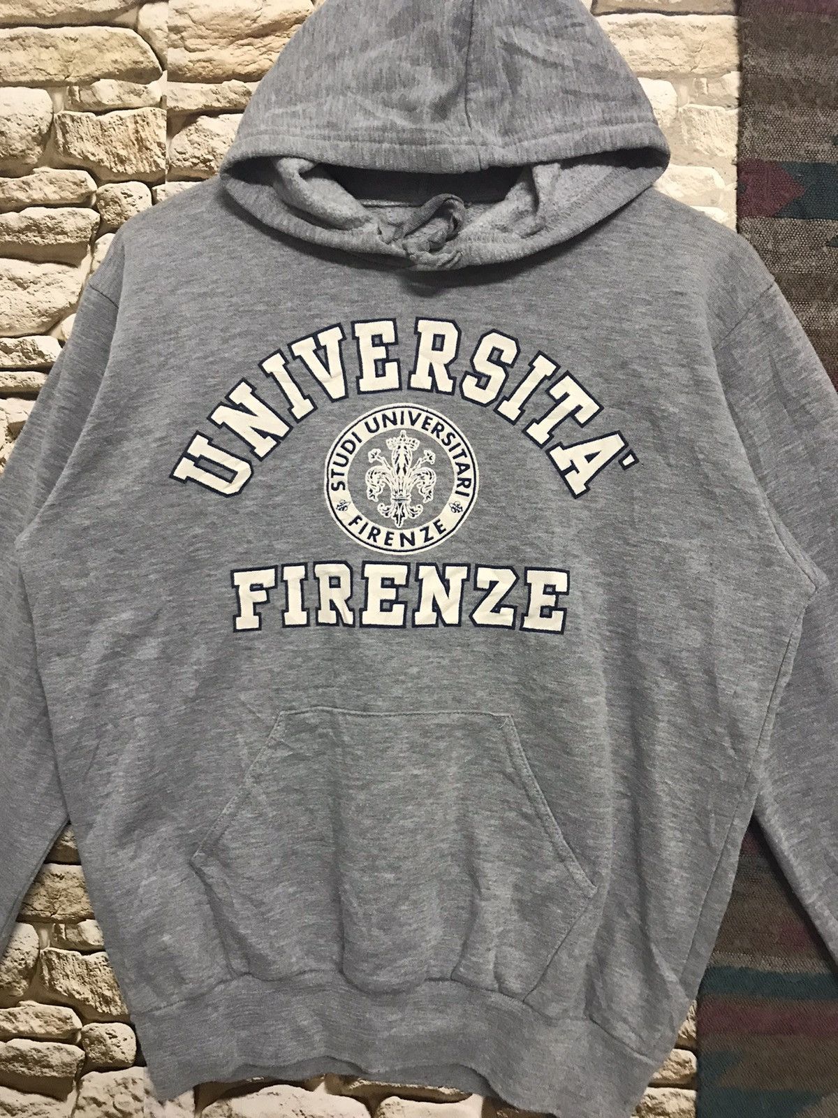 Vintage Vintage Universita’ Firenze Hodie Size US M / EU 48-50 / 2 - 3 Thumbnail