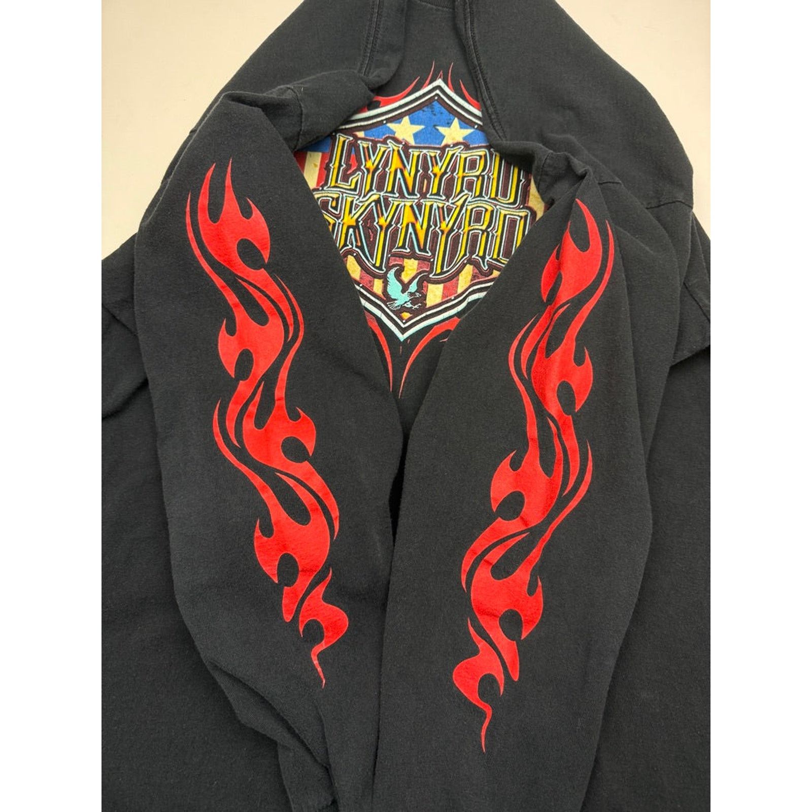 Vintage Vintage Lynrd Skynyrd Flames Tribal Free Bird Music XL Size US XL / EU 56 / 4 - 5 Thumbnail