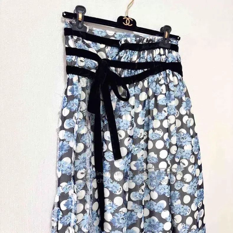 Comme des Garcons Comme Des Garcons size M Velvet ribbon floral wrap skirt Size 23" - 2 Thumbnail