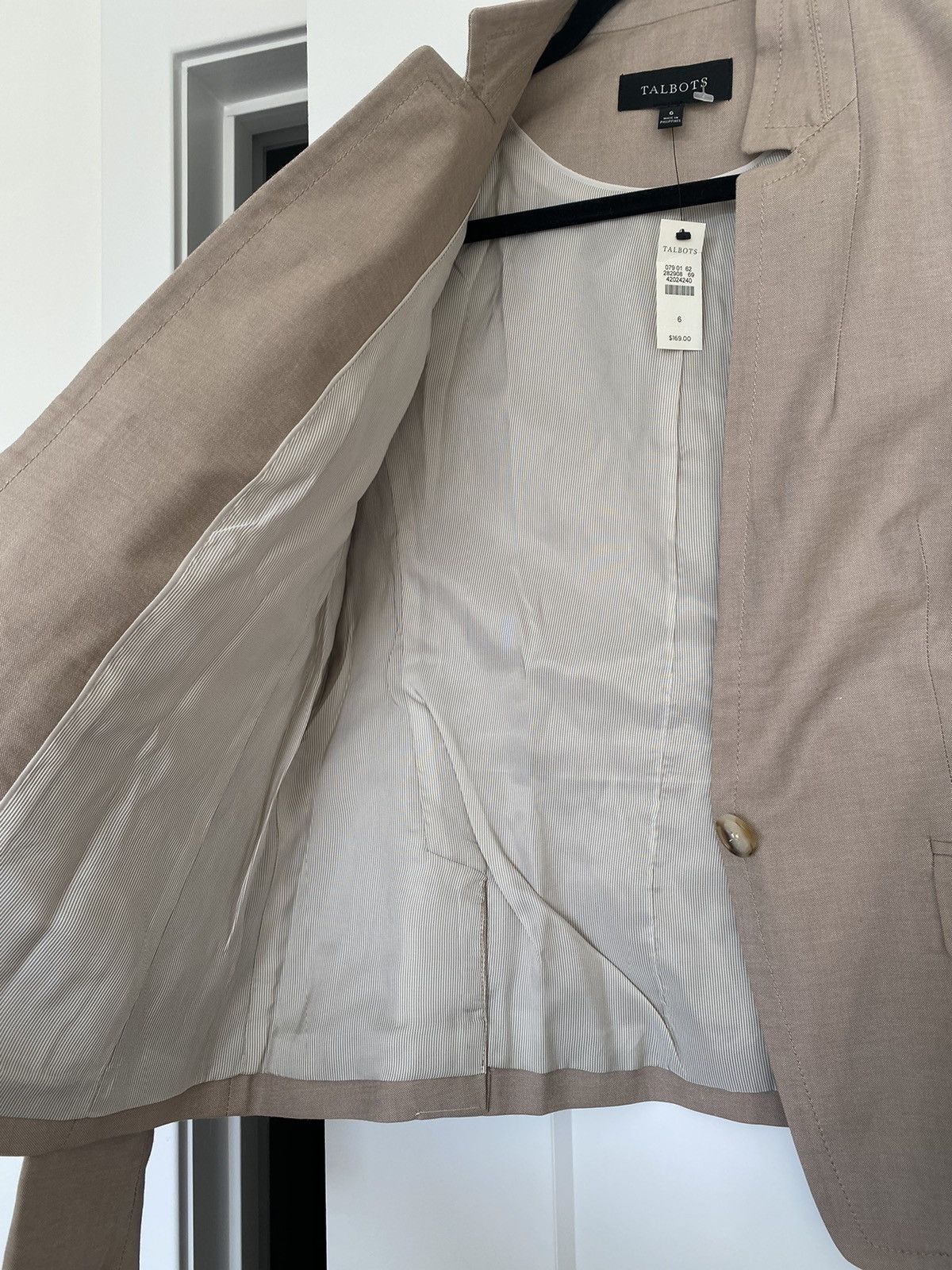 Talbots Talbots NWT 2pc Sz 6 Cotton Business Blazer And Pant Suit Size M / US 6-8 / IT 42-44 - 9 Thumbnail
