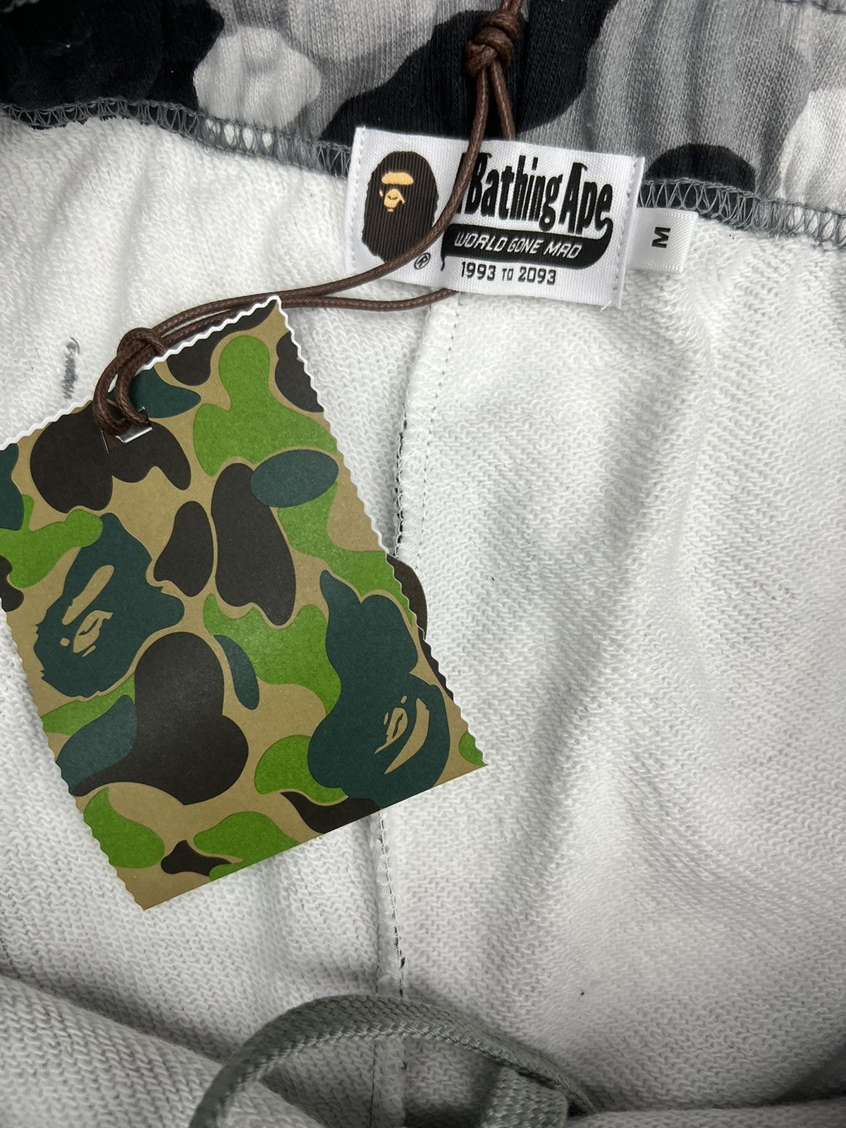 Bape Bape 1st Camo Shark Sweat Shorts Size US 32 / EU 48 - 4 Thumbnail