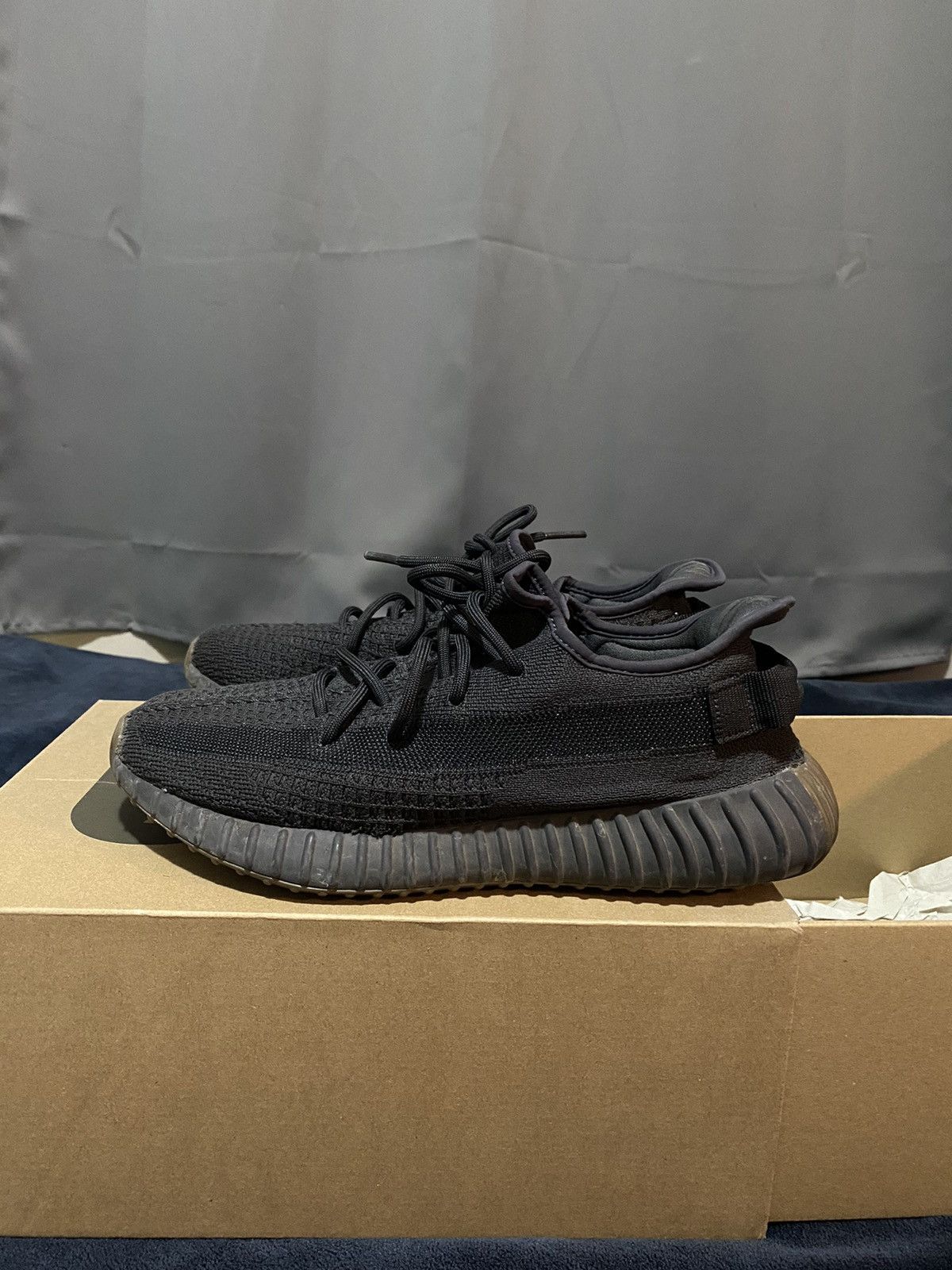 Yeezy Adidas Yeezy Boost 350 v2 Cinder Size US 10 / EU 43 - 2 Thumbnail