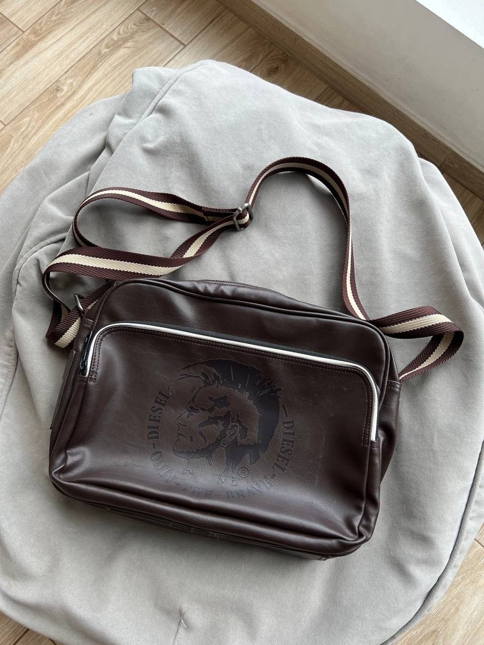 Diesel Diesel Leather Shoulder Bag Brown Big Logo Vintage Size ONE SIZE - 1 Thumbnail