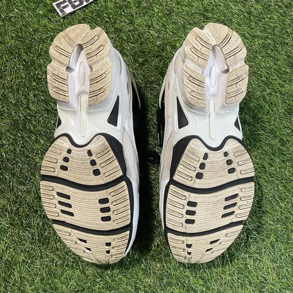 Adidas × Raf Simons Adidas Replicant Ozweego Raf Simons Black Cream ...