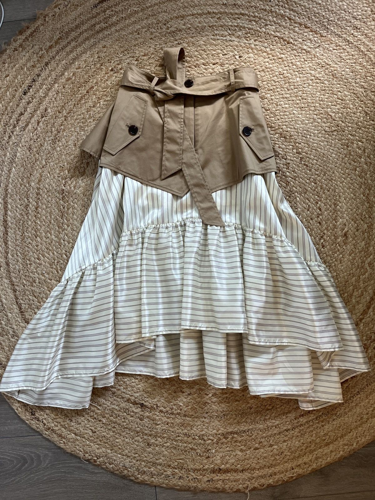 Designer Designer Two-Tone Trench Skirt with Belt Size 25" / US 0 / IT 36 - 1 Thumbnail