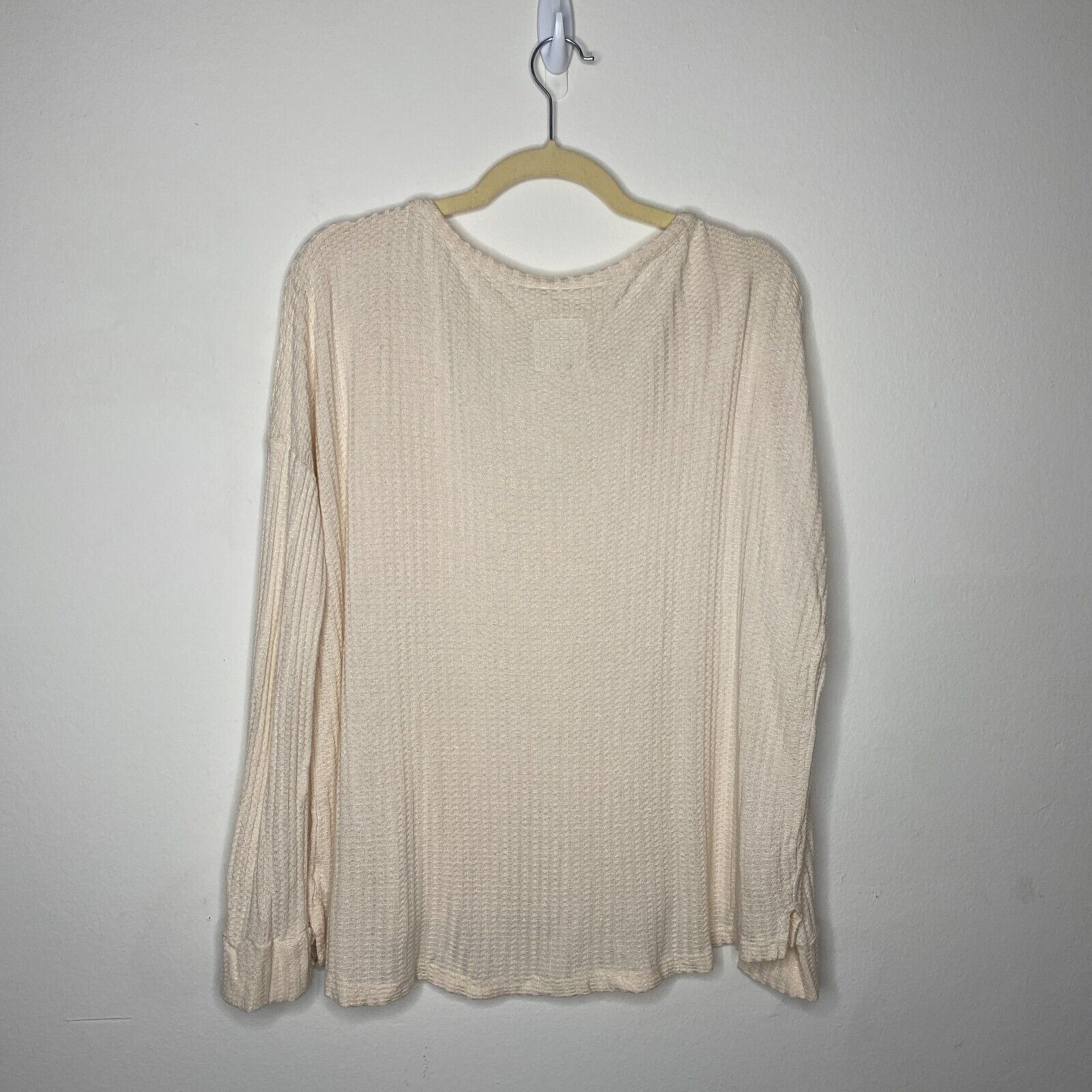 Chaser Brand Chaser Vintage Cream Thermal Raw Split Neck Long Sleeve Top Size S / US 4 / IT 40 - 2 Thumbnail