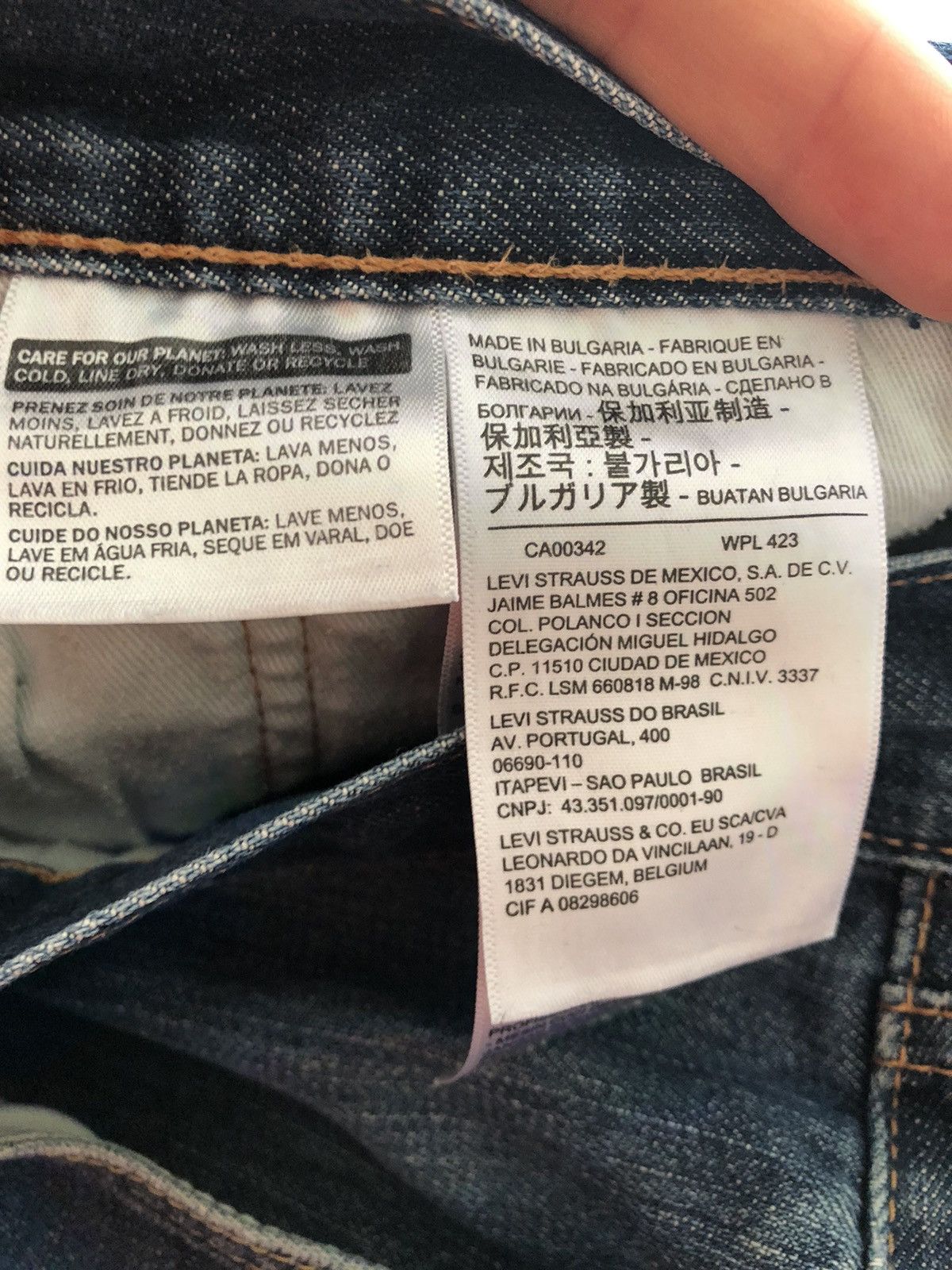 Levi's LEVI’S STRAUSS 501 CLASSIC VINTAGE DENIM JEANS PANTS Size US 34 / EU 50 - 8 Thumbnail