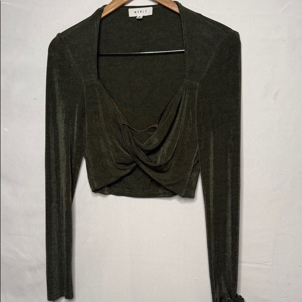 The Unbranded Brand NWOT Mable forest green long sleeve cropped top knot front M Size M / US 6-8 / IT 42-44 - 1 Thumbnail