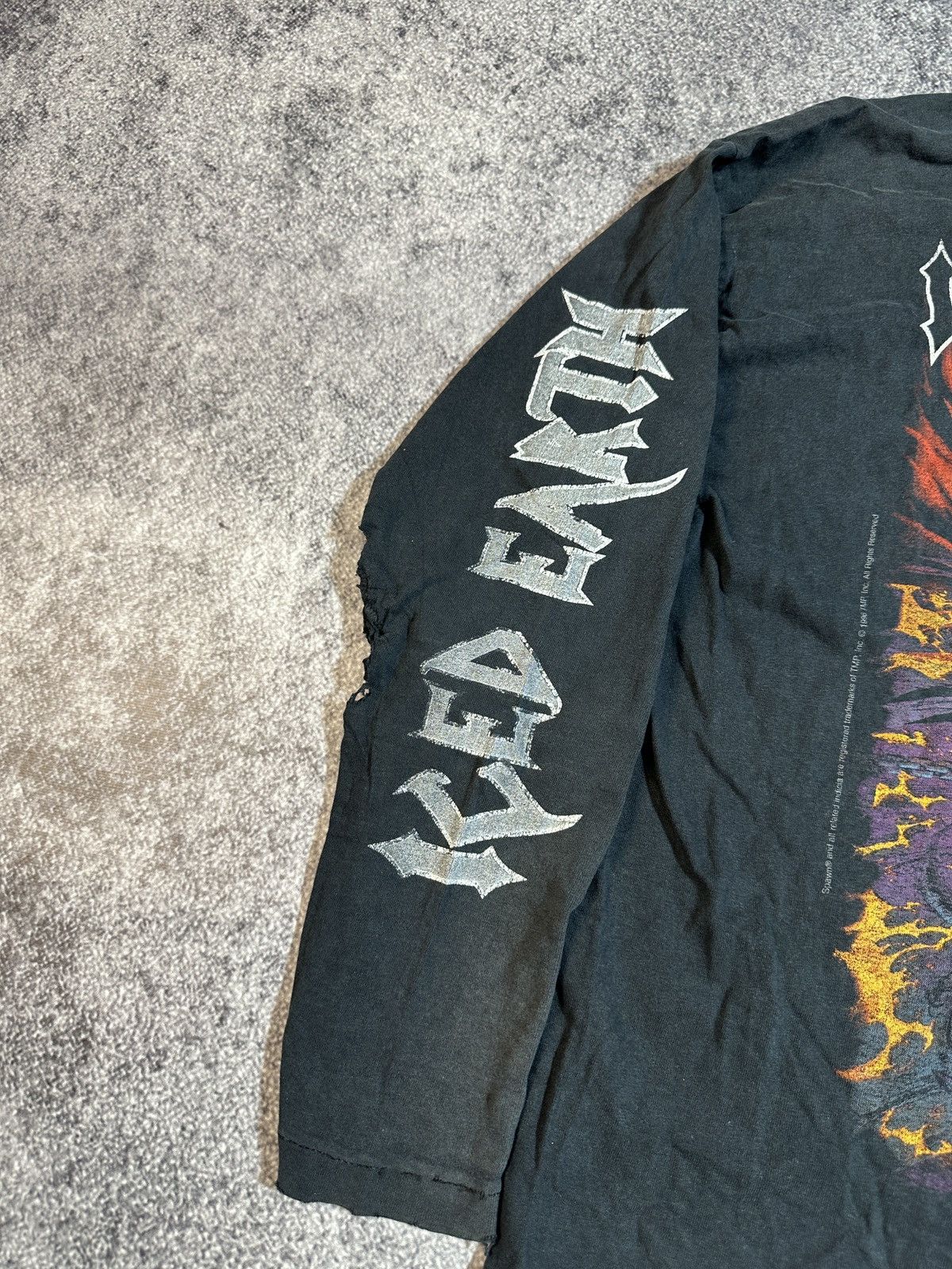 Band Tees × Vintage Vintage Iced Earth The Dark Saga 1996 Long Sleeve Very Rare Size US XL / EU 56 / 4 - 4 Thumbnail