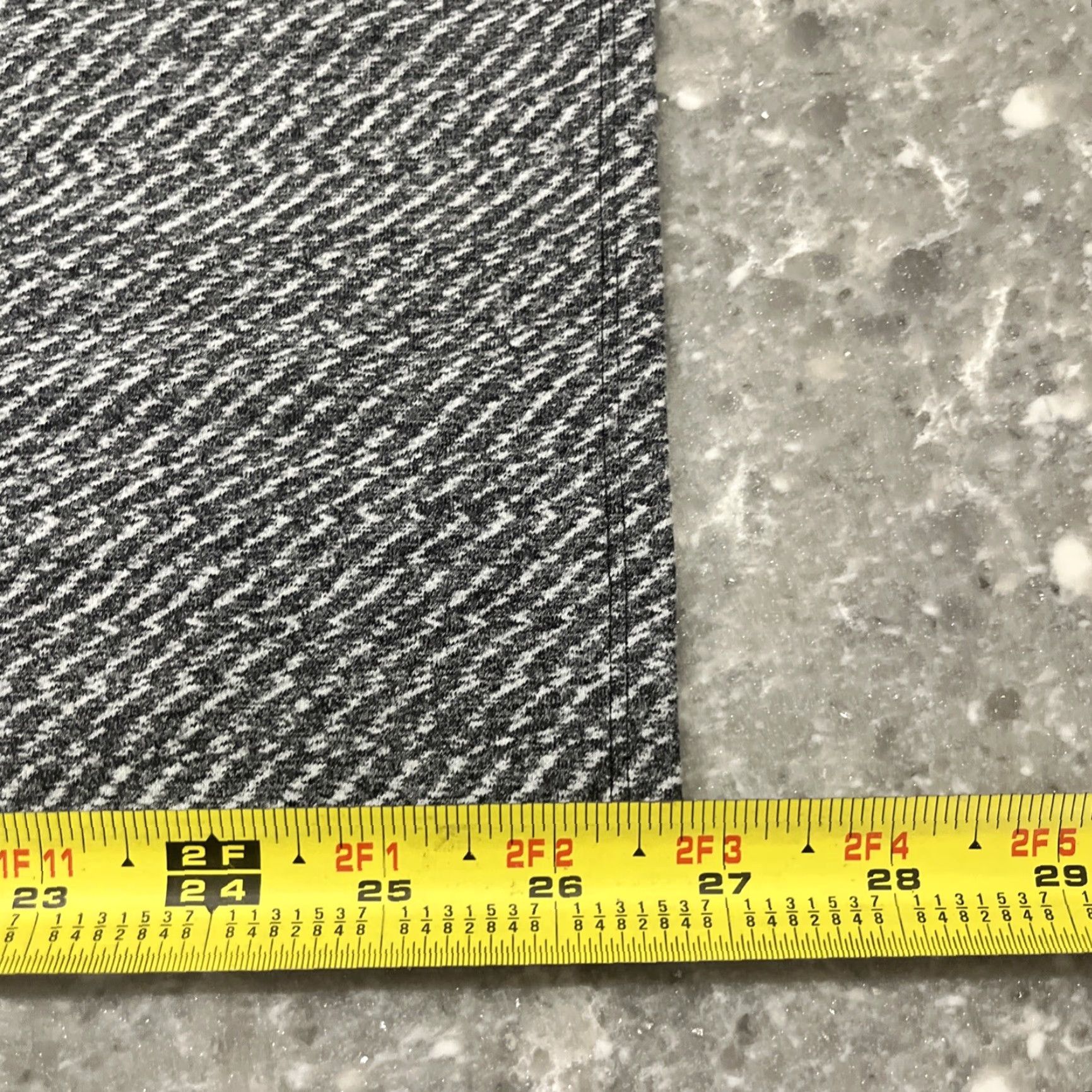 Lululemon Lululemon Scarf Infinity Wrap Vinyasa Knit Gray Black Logo Womens One Size Neck Warmer Multifunctional Autumn Winter Spring Size ONE SIZE - 5 Thumbnail