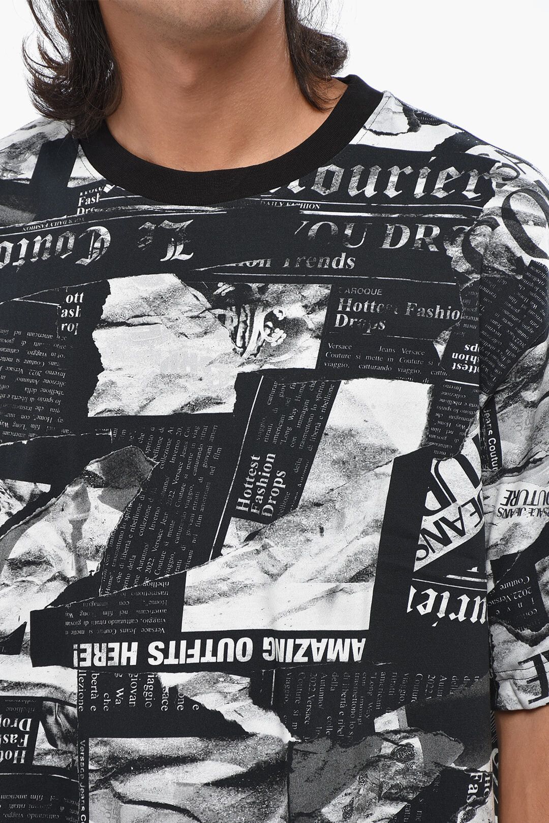 Versace og1mm0426 Printed Loose-Fit Crewneck T-Shirt in White/Black Size US XL / EU 56 / 4 - 3 Thumbnail