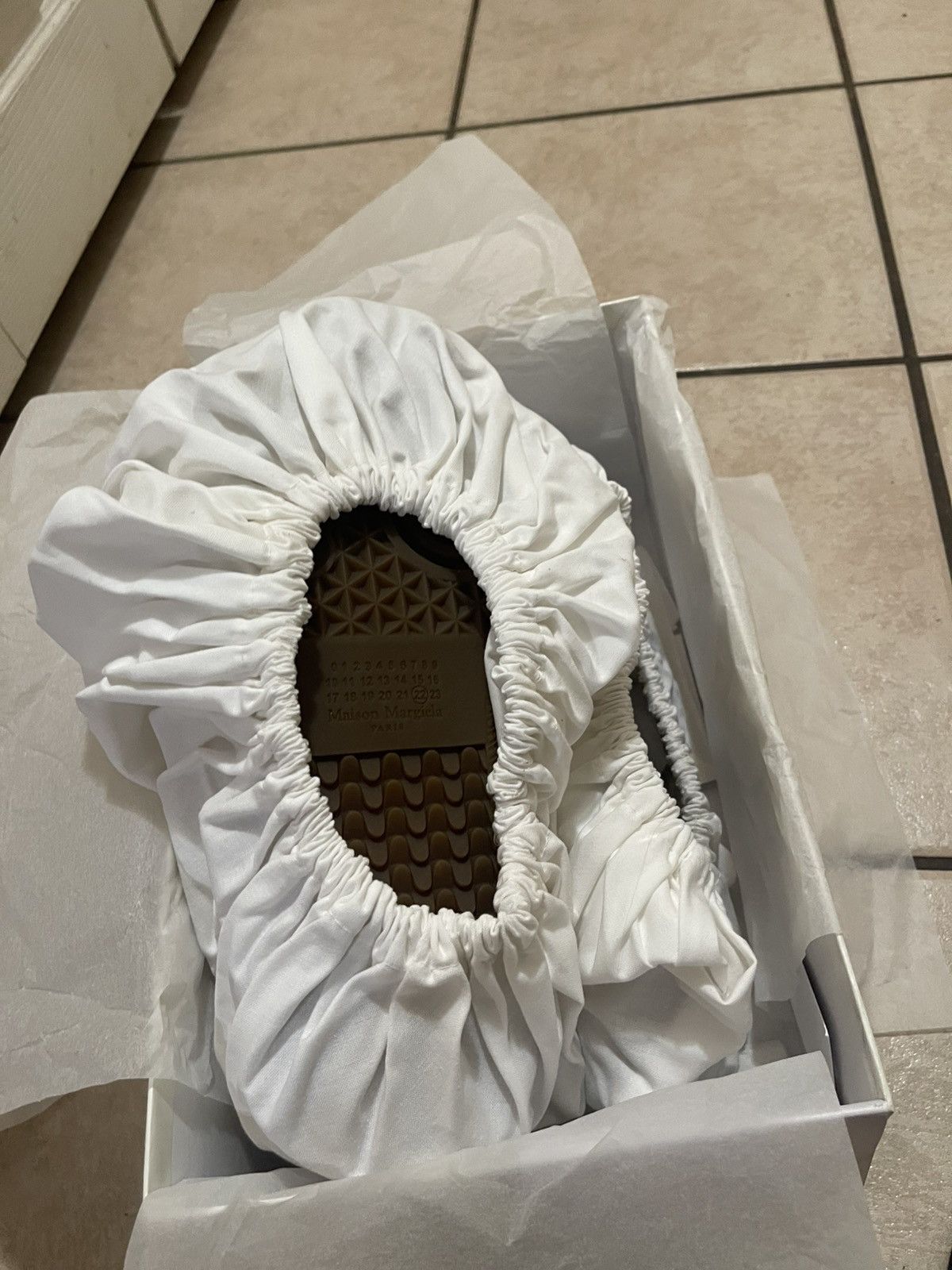 Maison Margiela Maison Margiela Gold Replica GAT F/W 2018 Size US 11 / EU 44 - 11 Thumbnail